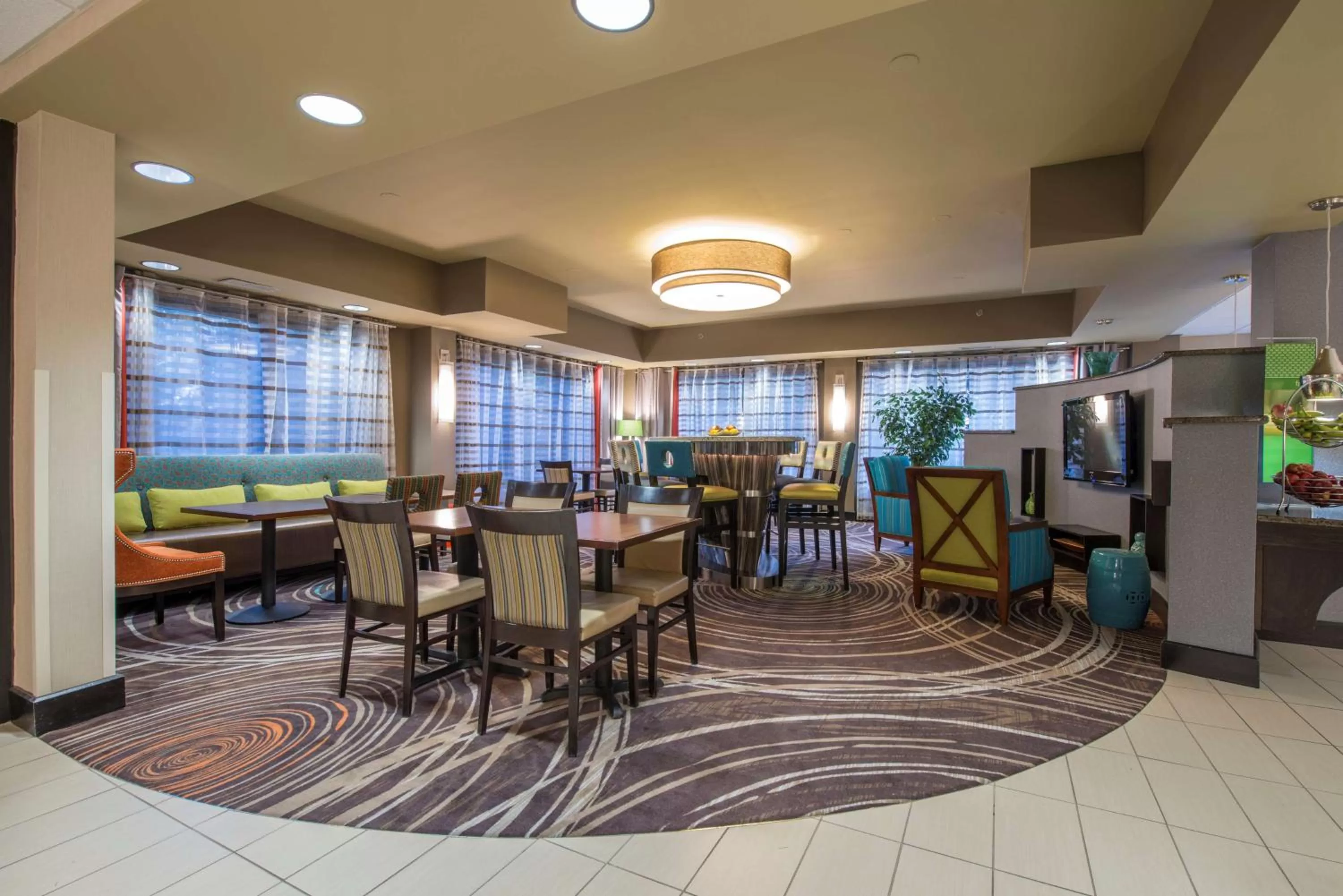 Restaurant/places to eat in Hampton Inn Atlanta-Newnan