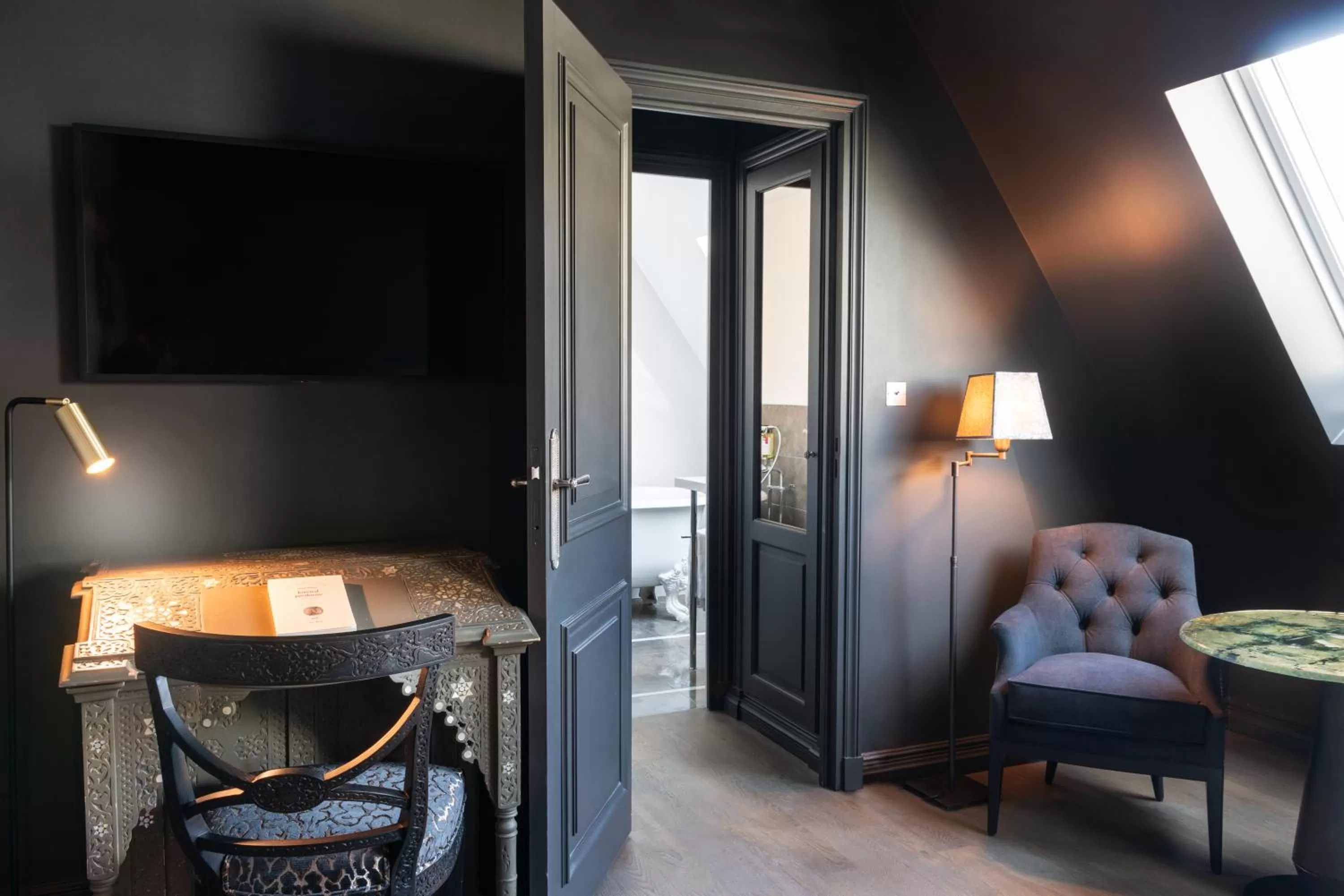 Photo of the whole room in Hotel de Montesquieu