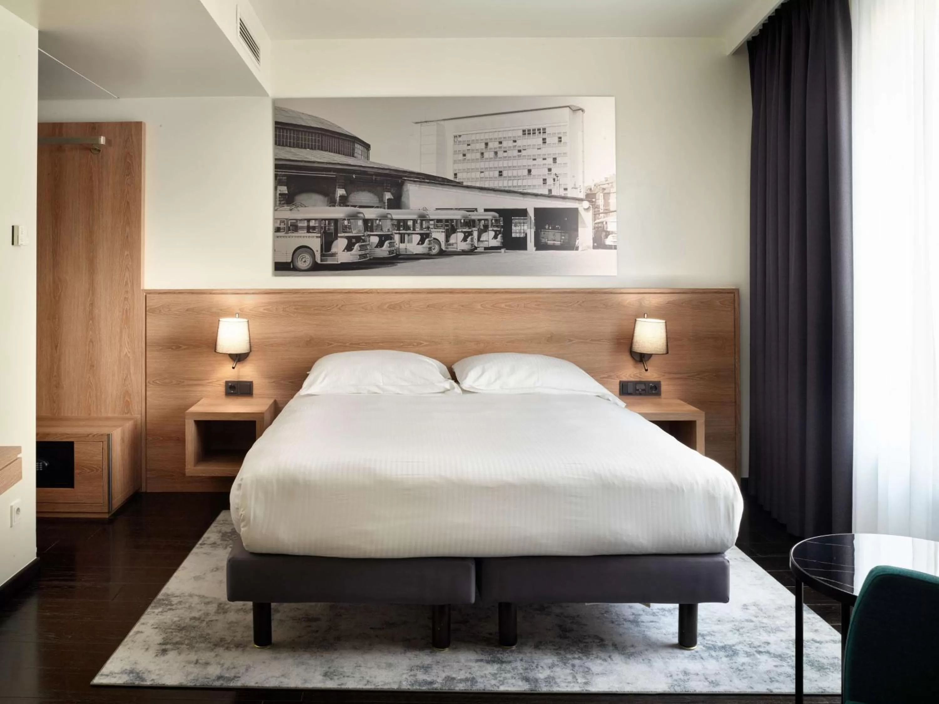 Bedroom, Bed in Park Inn by Radisson Luxembourg City