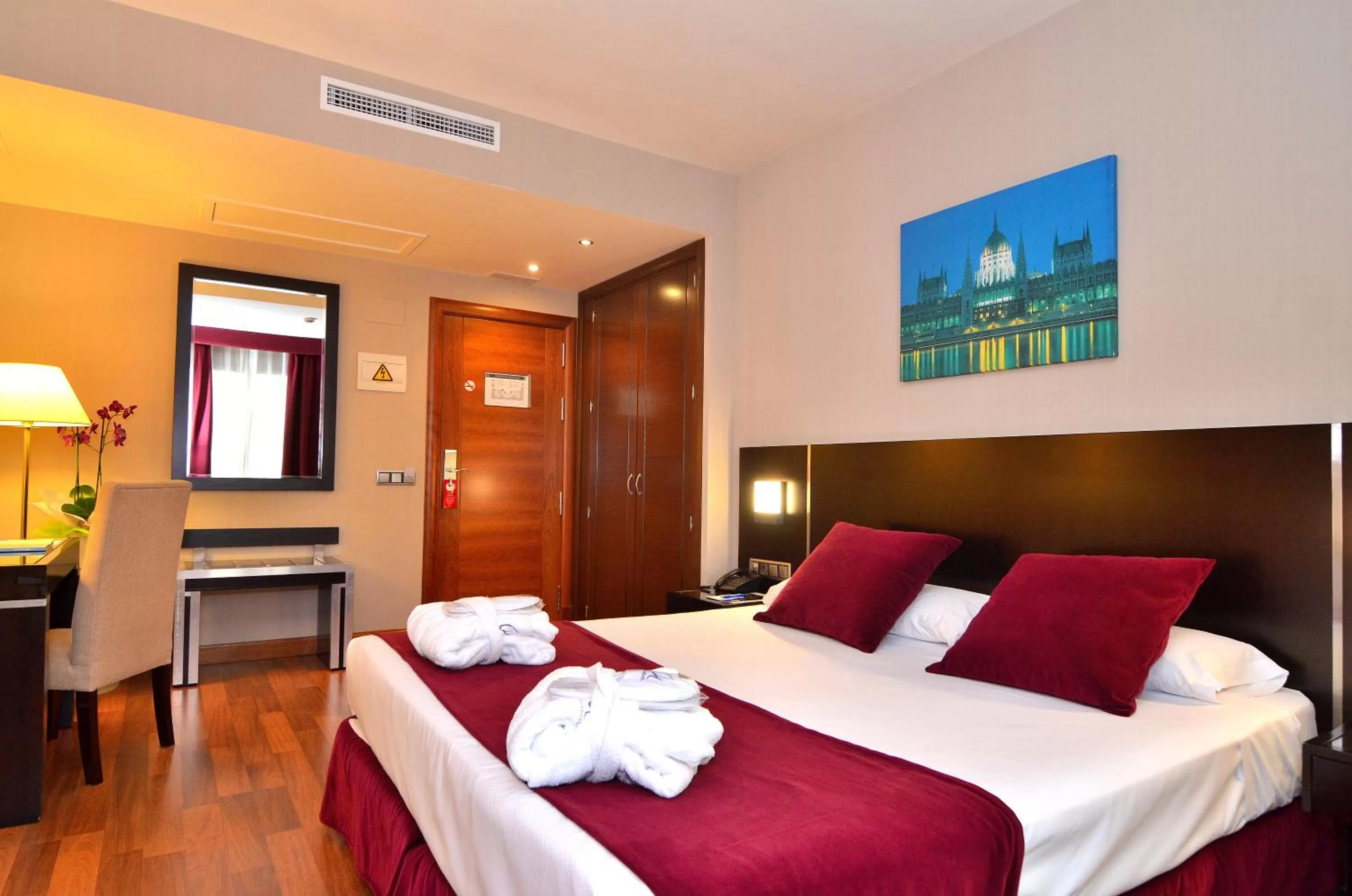 Bed in Clement Barajas