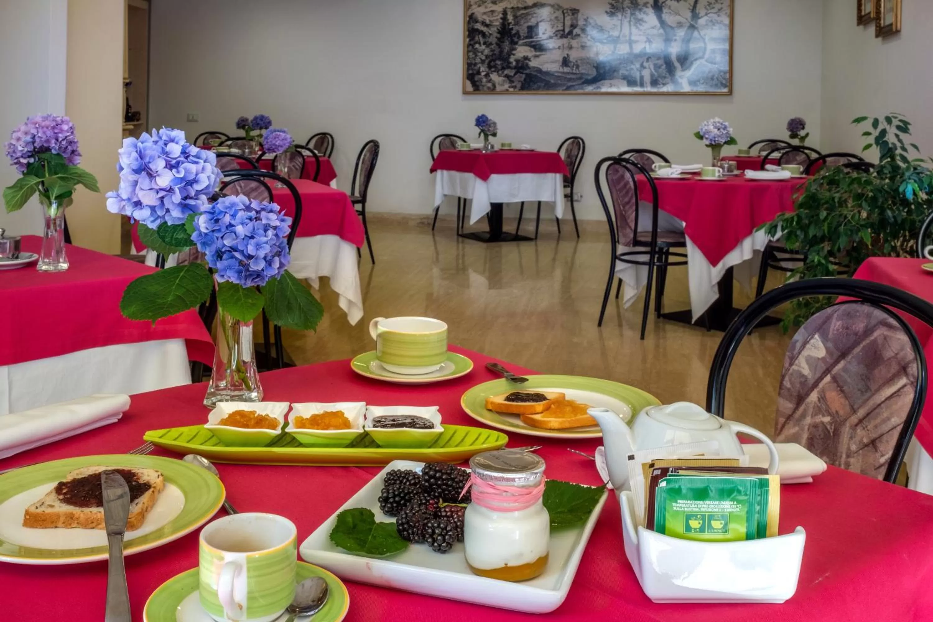 Restaurant/places to eat in Hotel Savoia Sorrento