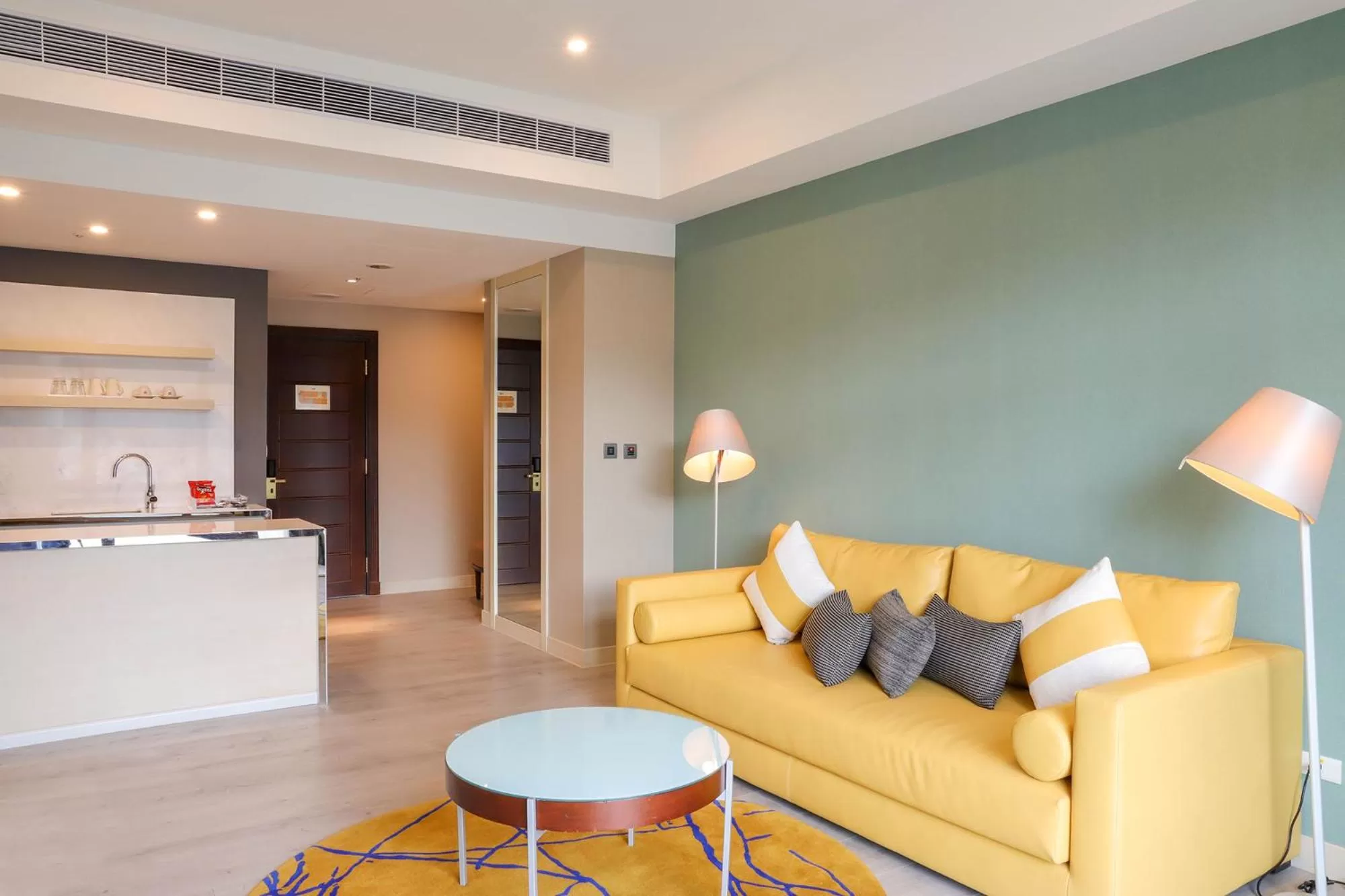 Living room in Grand Victoria Hotel