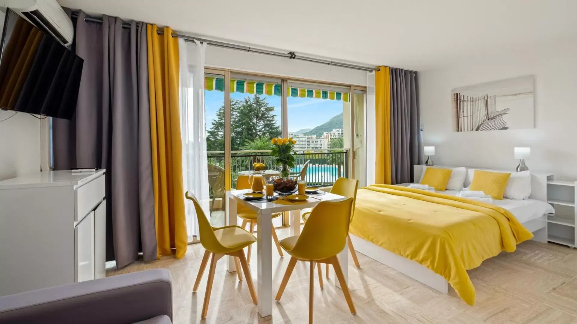 Family Studio with Pool View in Cannes Marina Appart Hotel Mandelieu Family Studio with Pool View in Cannes Marina Appart Hotel Mandelieu