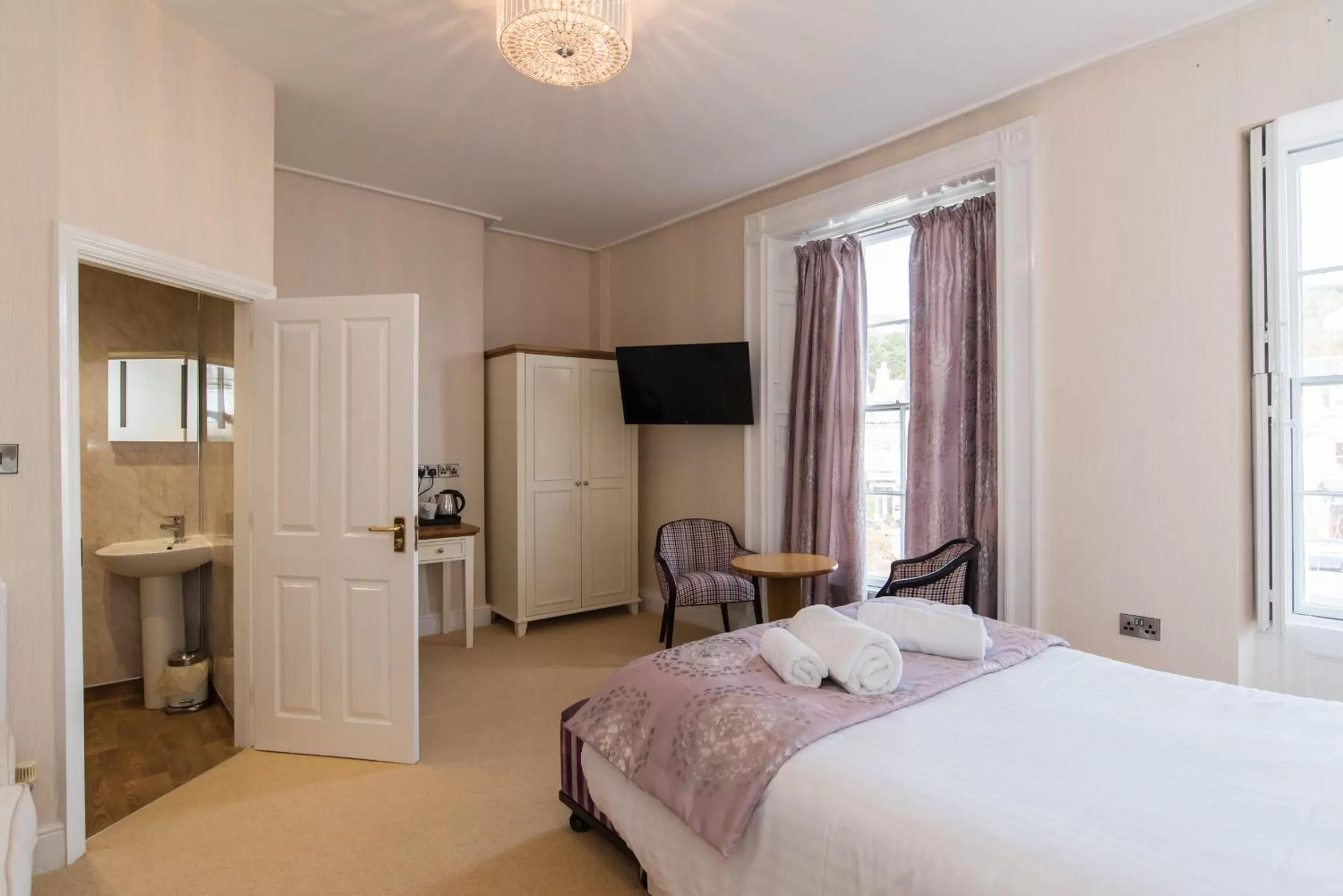 Standard Family Room in No 46 Marine Terrace