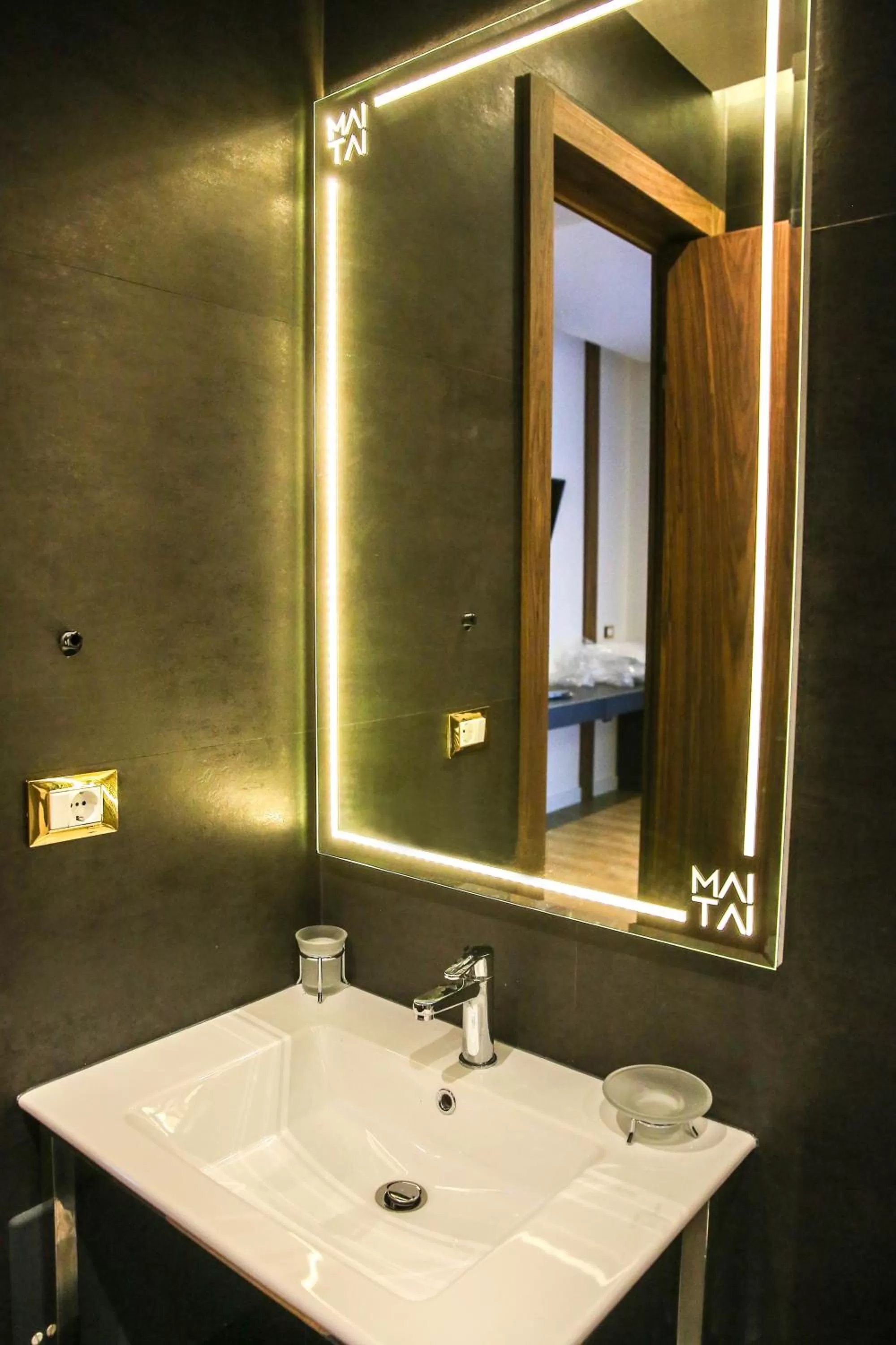 Bathroom in Mai Tai Resort