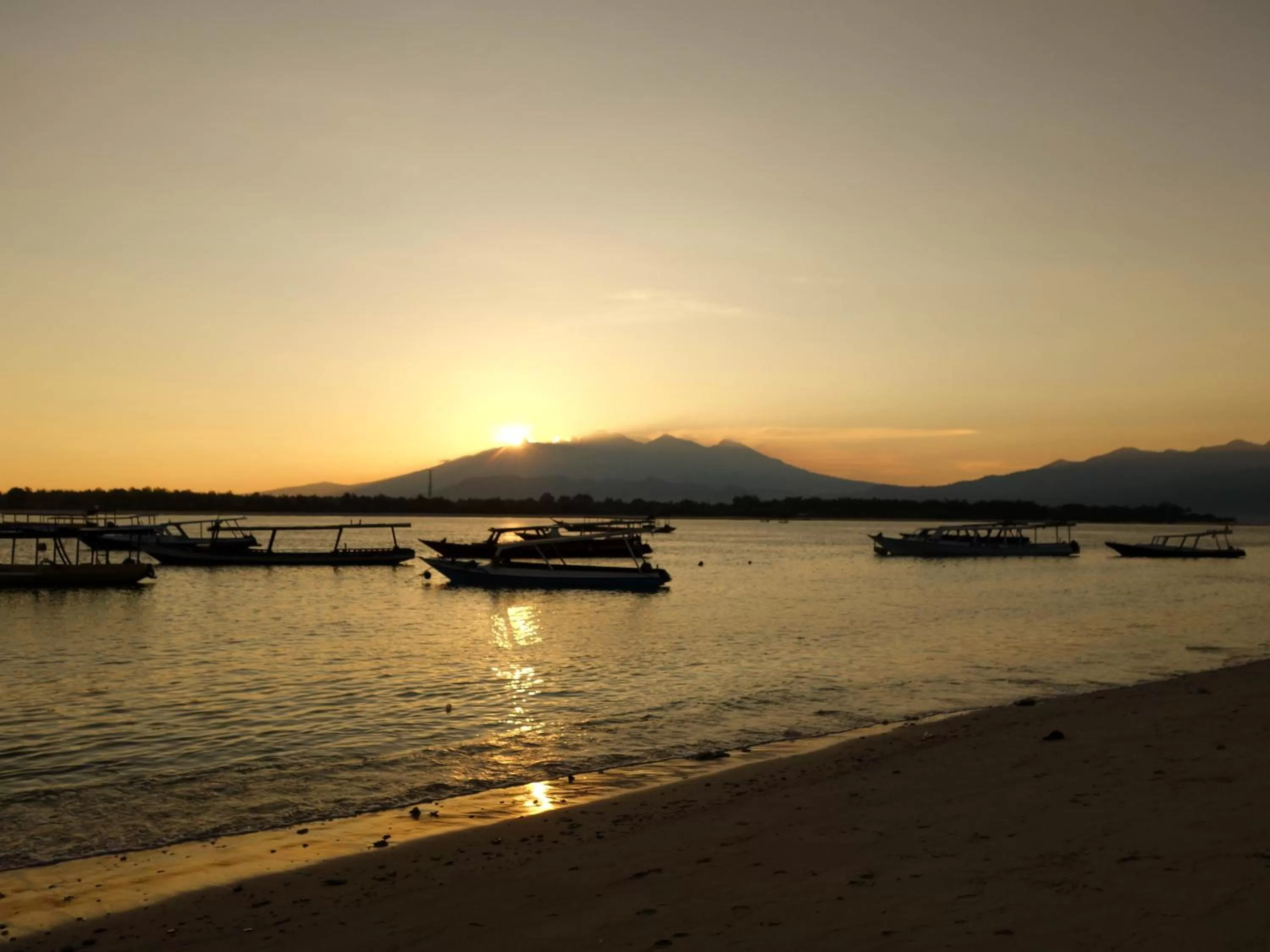 Nearby landmark, Natural Landscape in Gili Divers Hotel