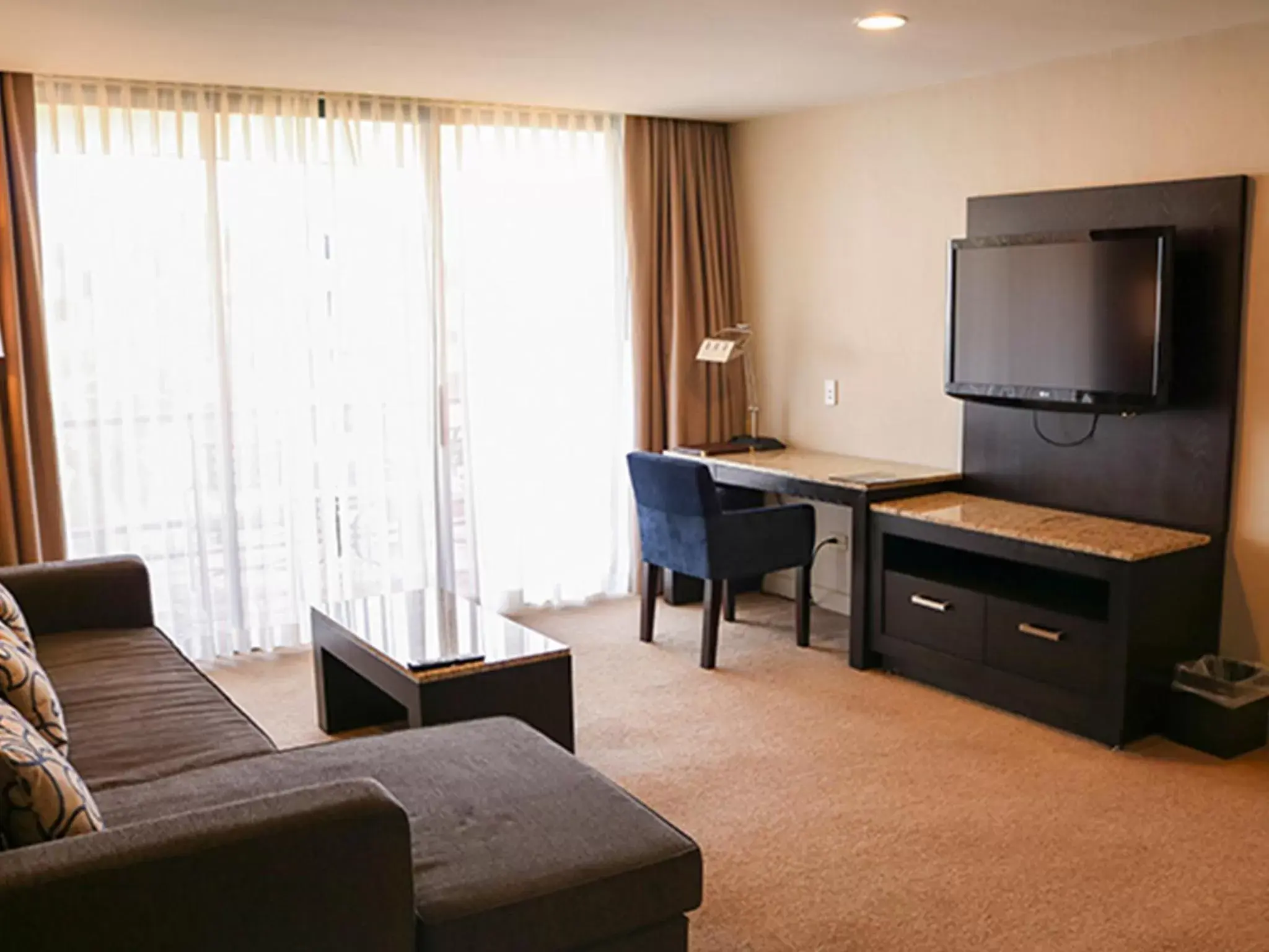 Deluxe Suite in Hotel Coral & Marina Deluxe Suite in Hotel Coral & Marina