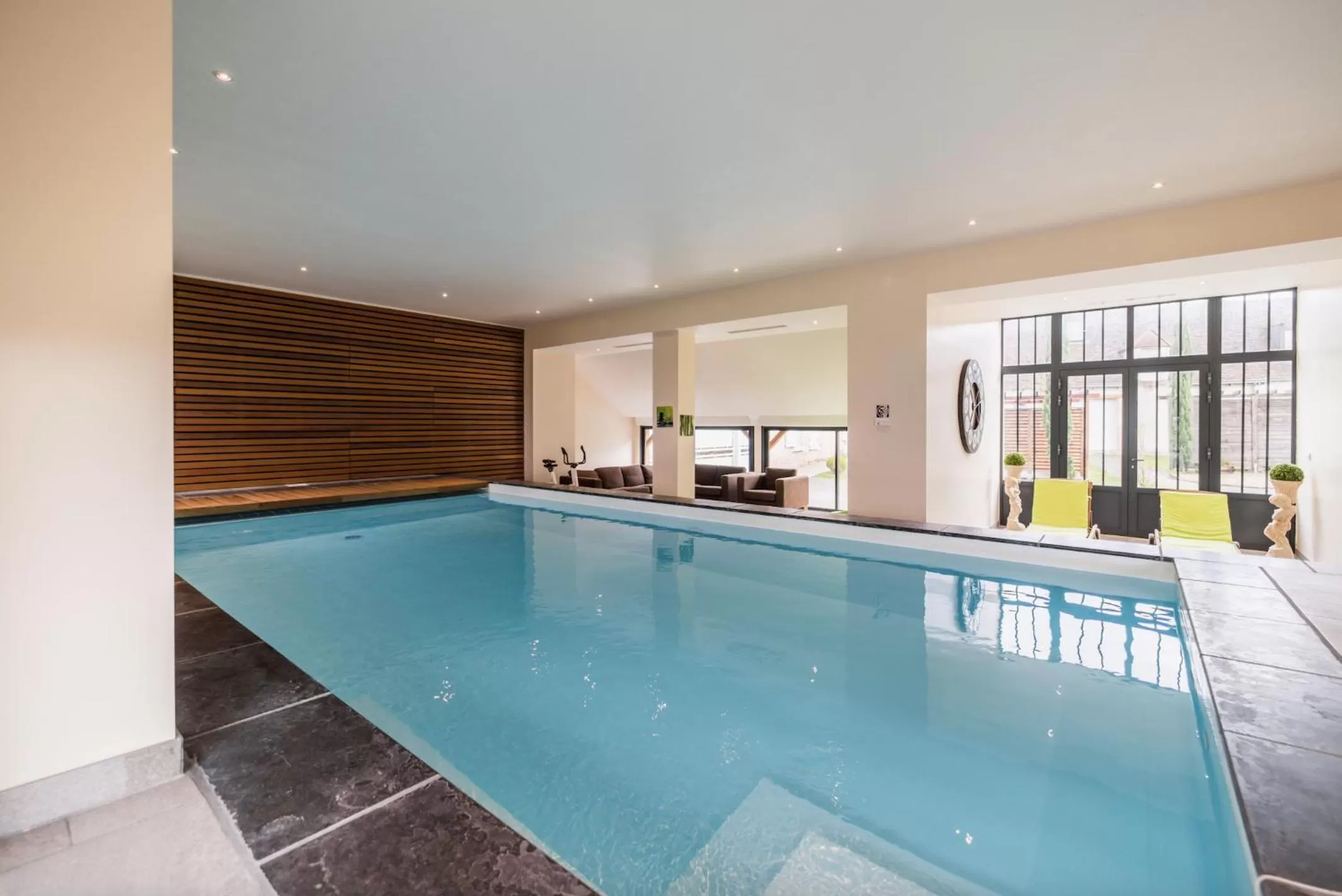 Swimming pool in La Poignardière