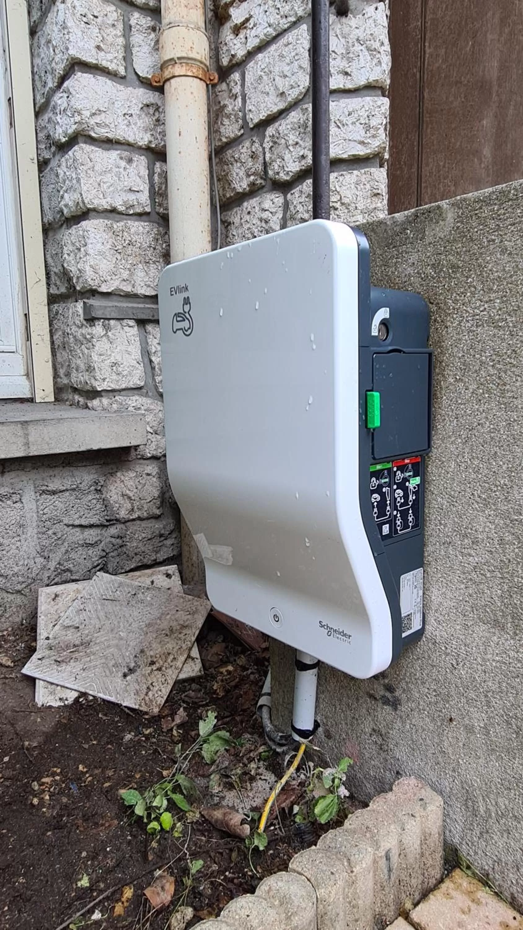 Parking in Apakabar Homestay - proche gare Melun, parking privé, Netflix