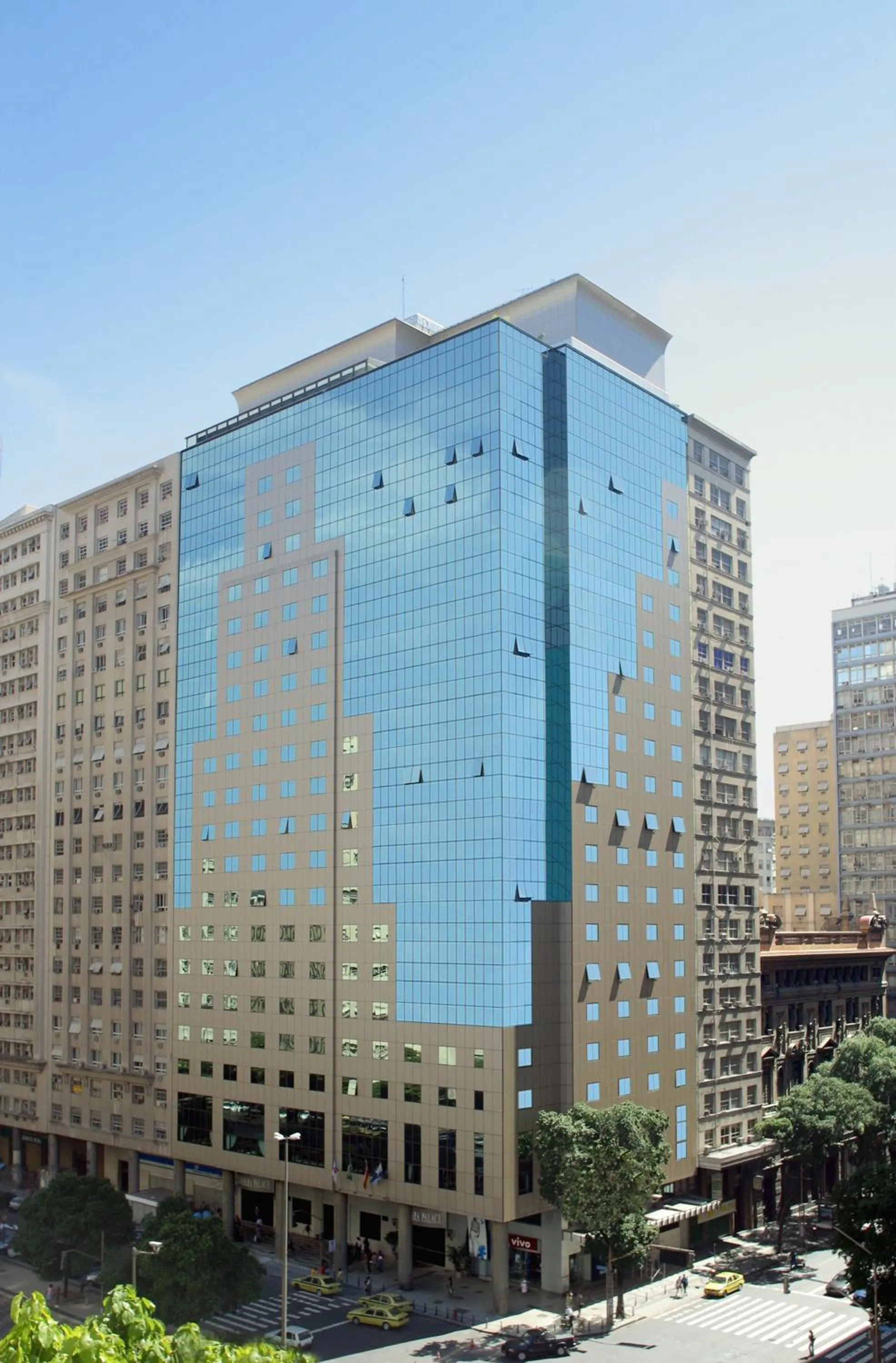 Facade/entrance in Windsor Guanabara Hotel