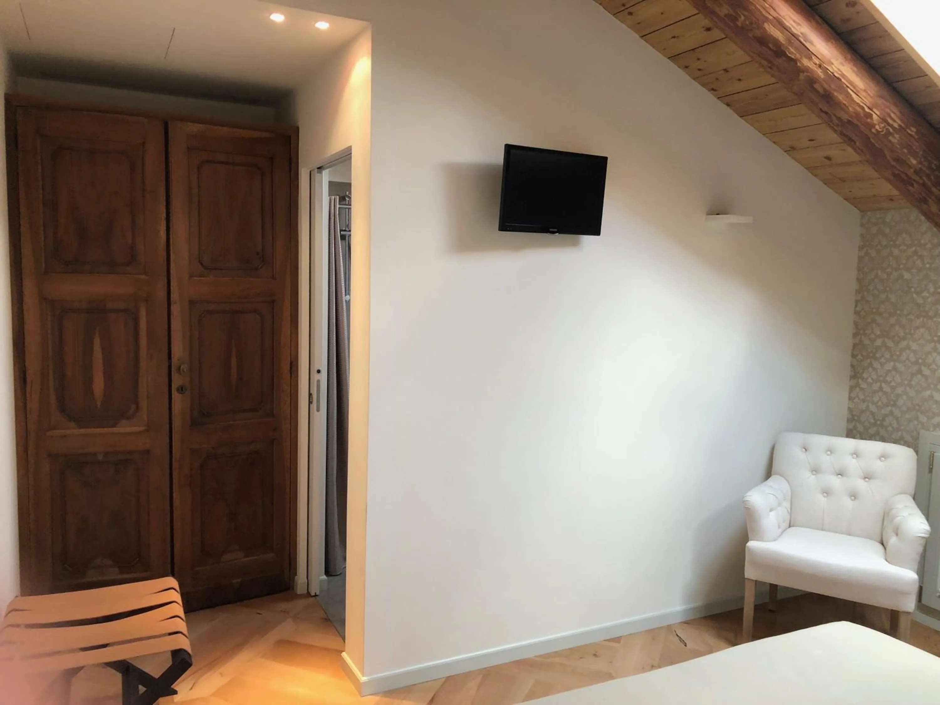 TV and multimedia in Le Andrianelle