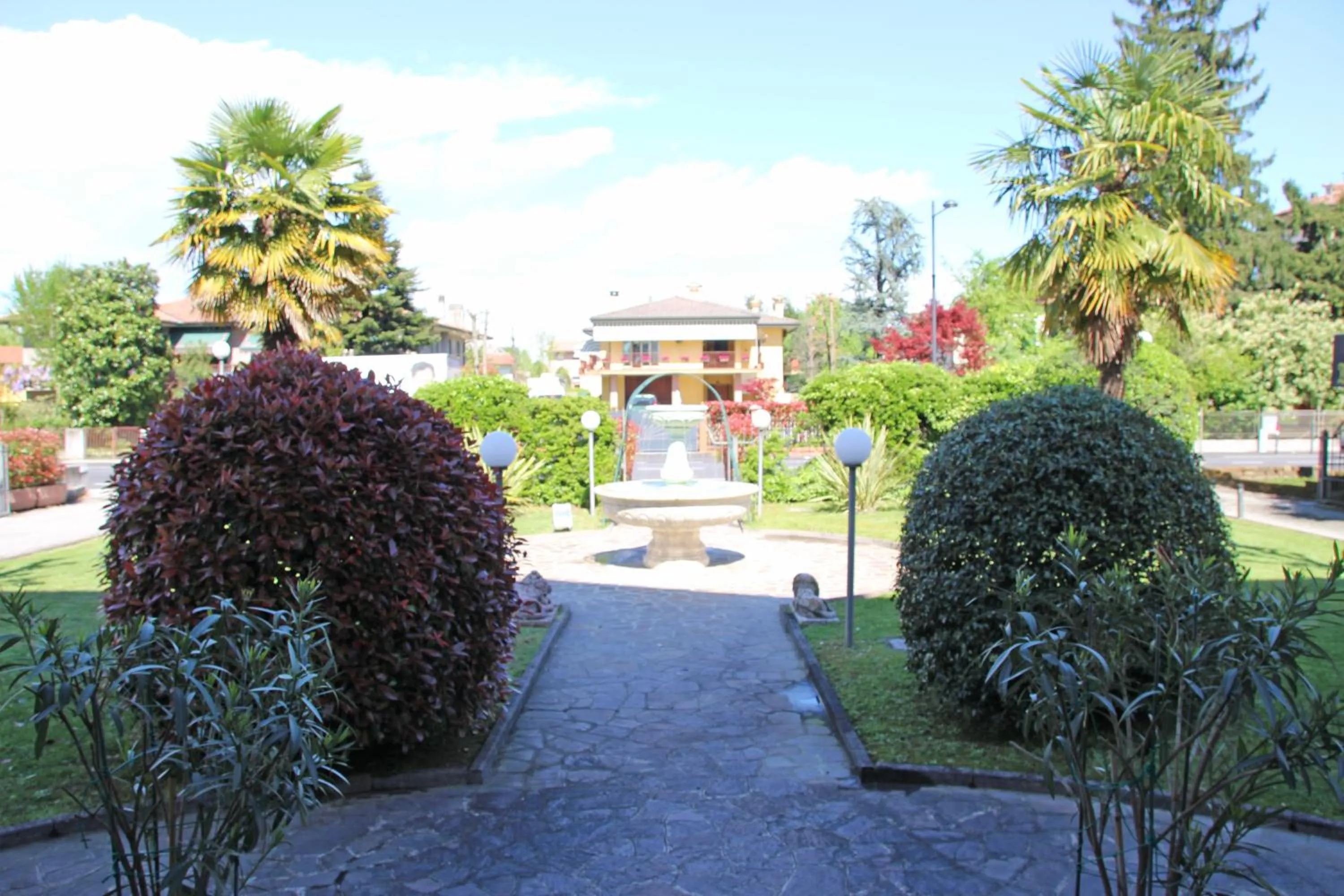 Garden in Park Hotel Villa Leon d'Oro