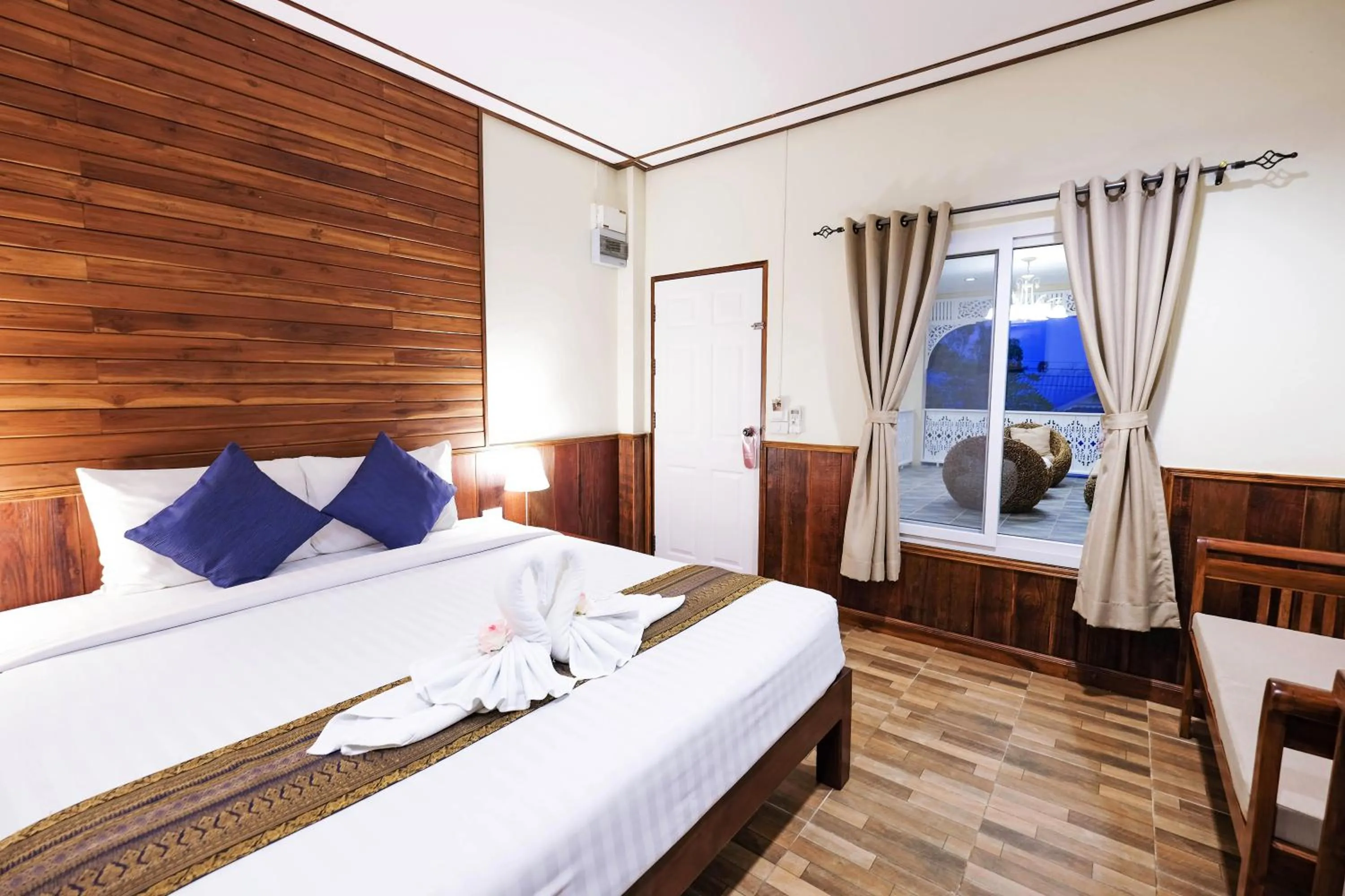 Photo of the whole room, Bed in Vieng Tawan Sukhothai Hotel