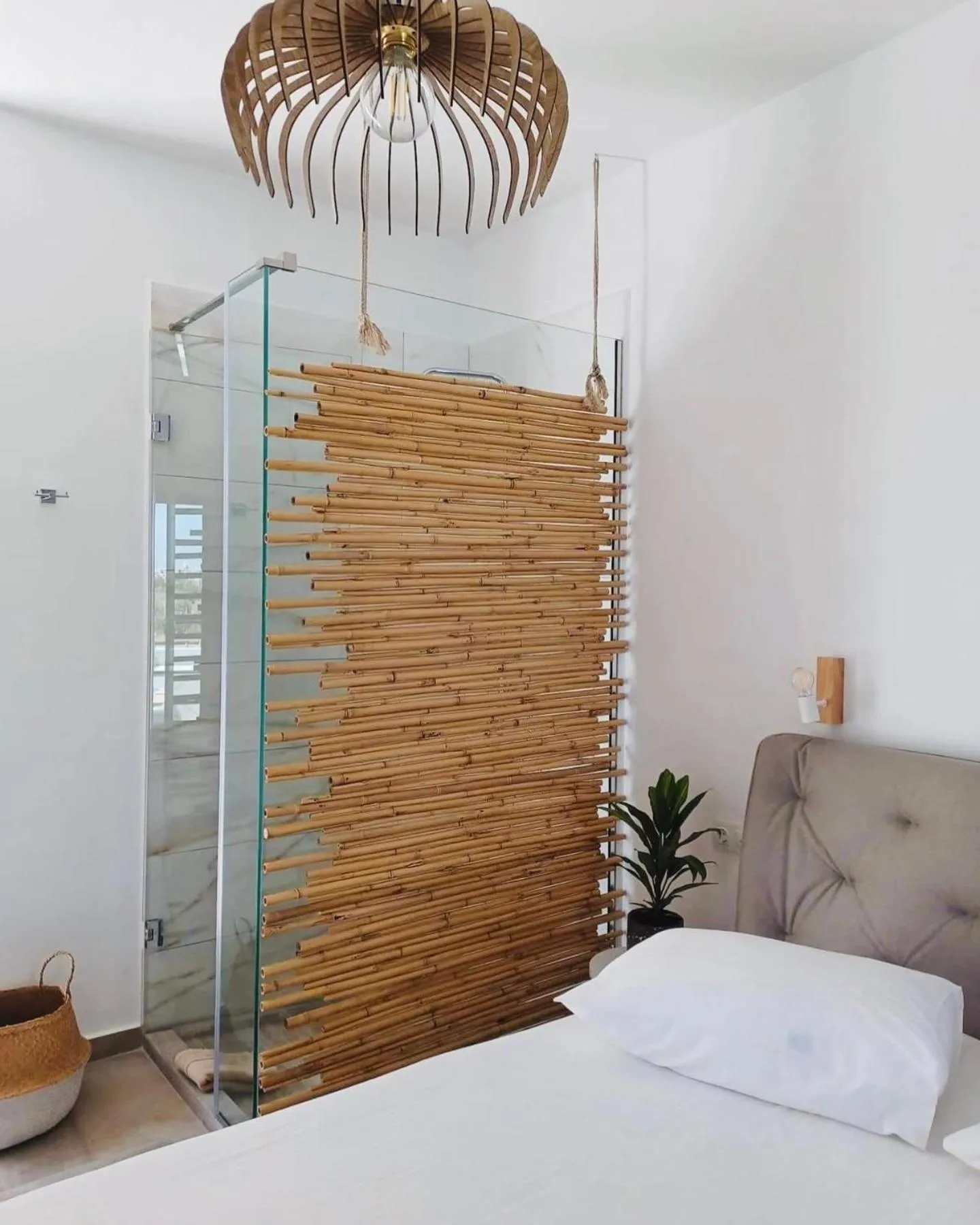 Photo of the whole room, Bed in Fikas Hotel