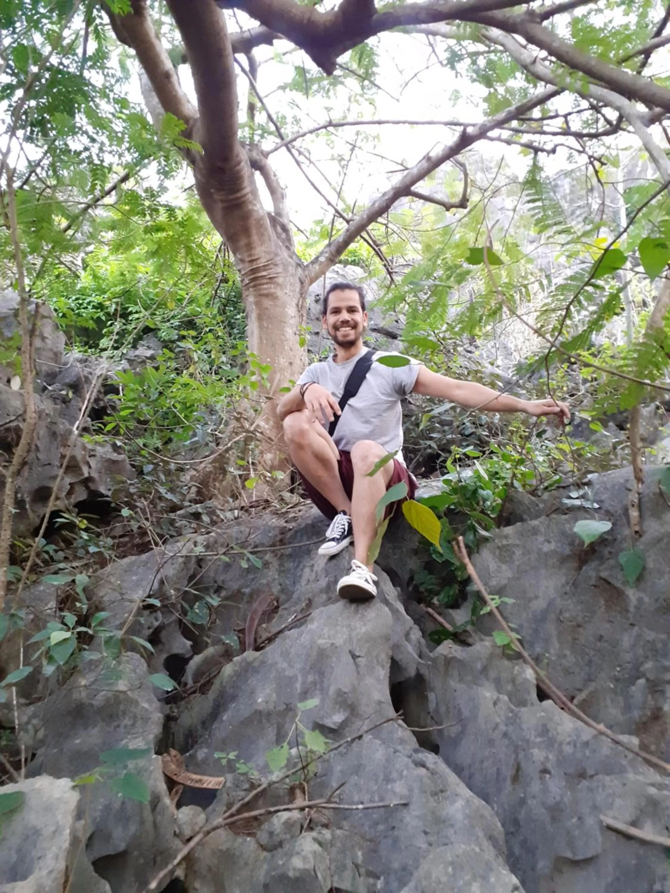 Hiking in Trang An Lamia Bungalow