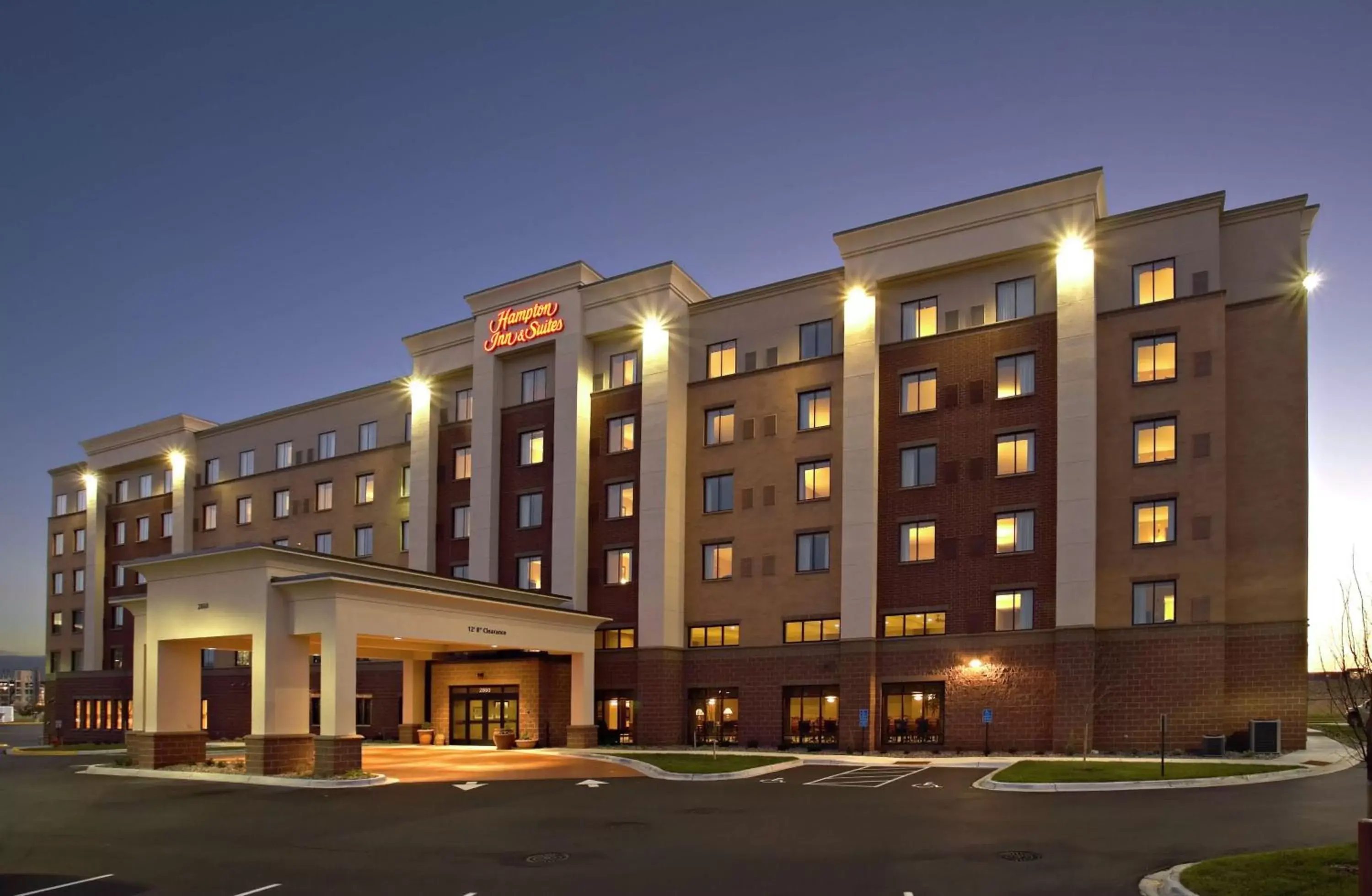 Hampton Inn & Suites Minneapolis St. Paul Airport - Mall of America Hampton Inn & Suites Minneapolis St. Paul Airport - Mall of America