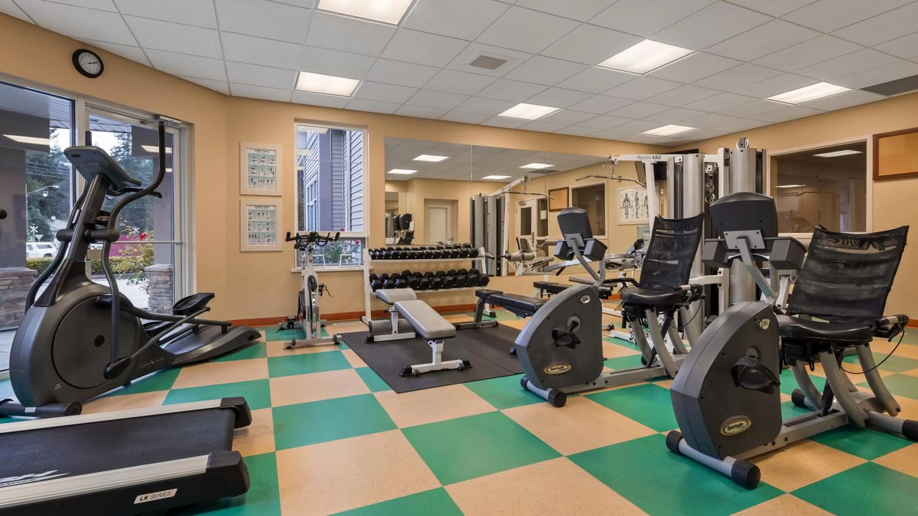 Fitness centre/facilities in Best Western PLUS Chemainus Inn