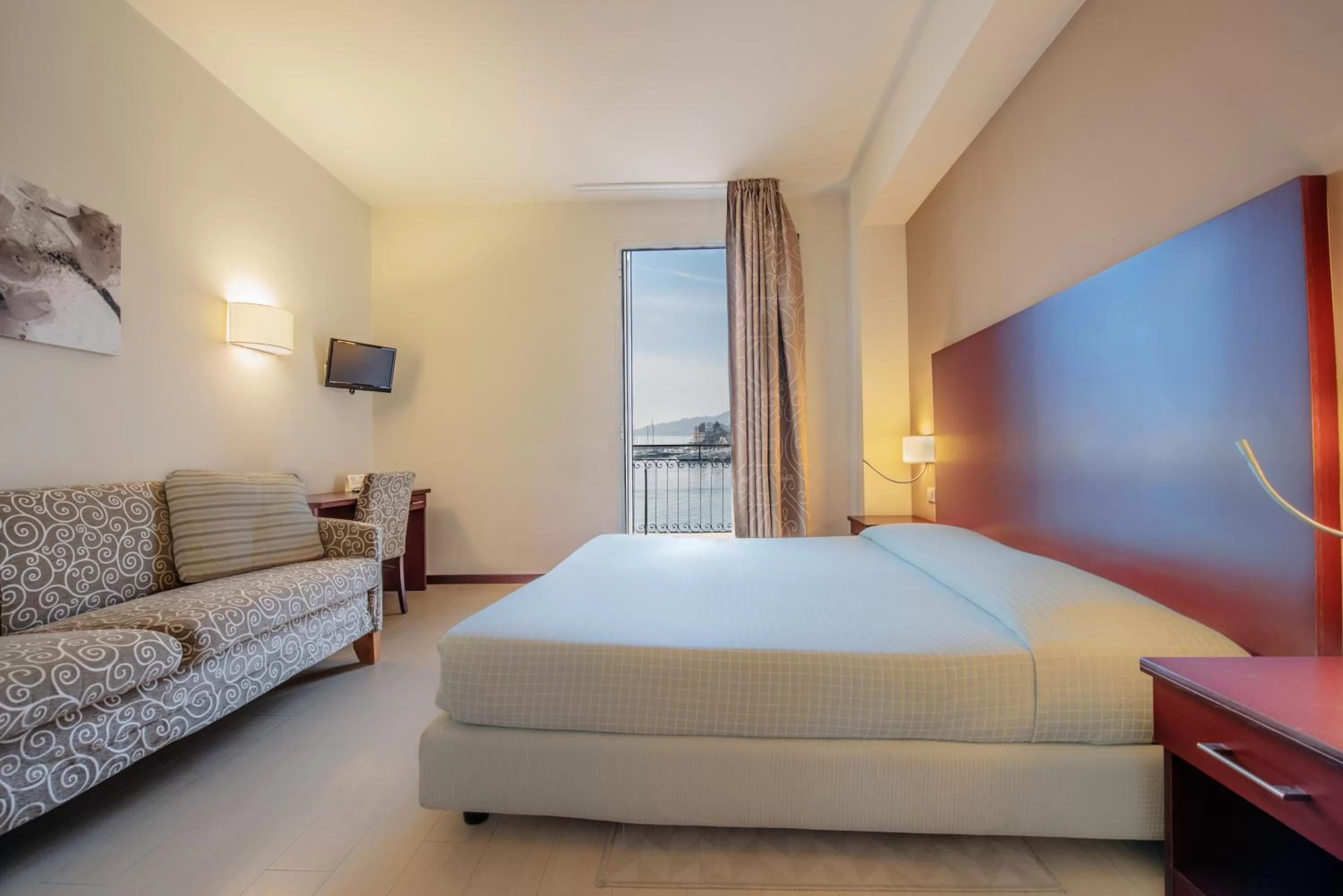 Photo of the whole room, Bed in Hotel Italia e Lido Rapallo