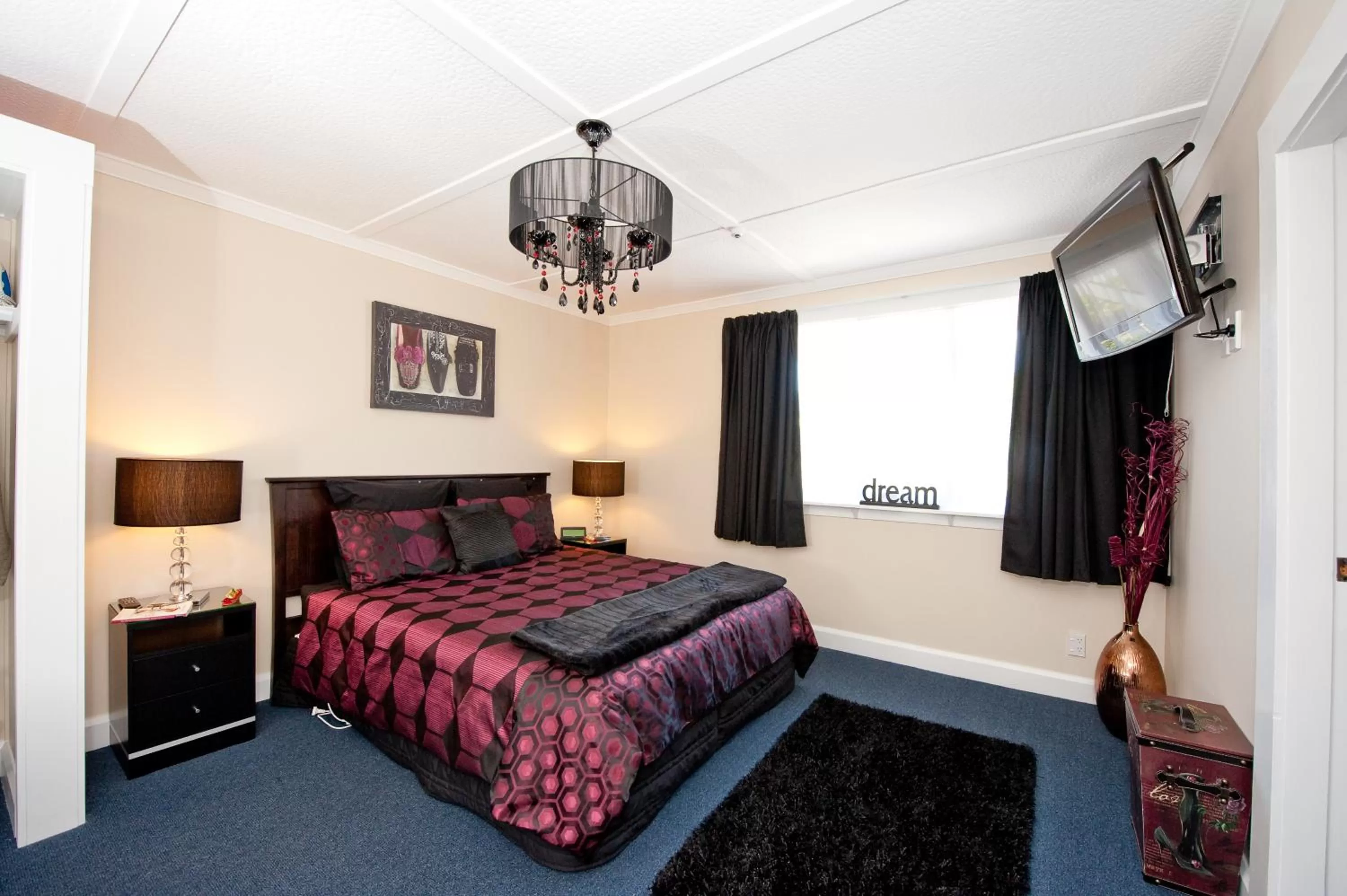 Bed in Anndion Motel