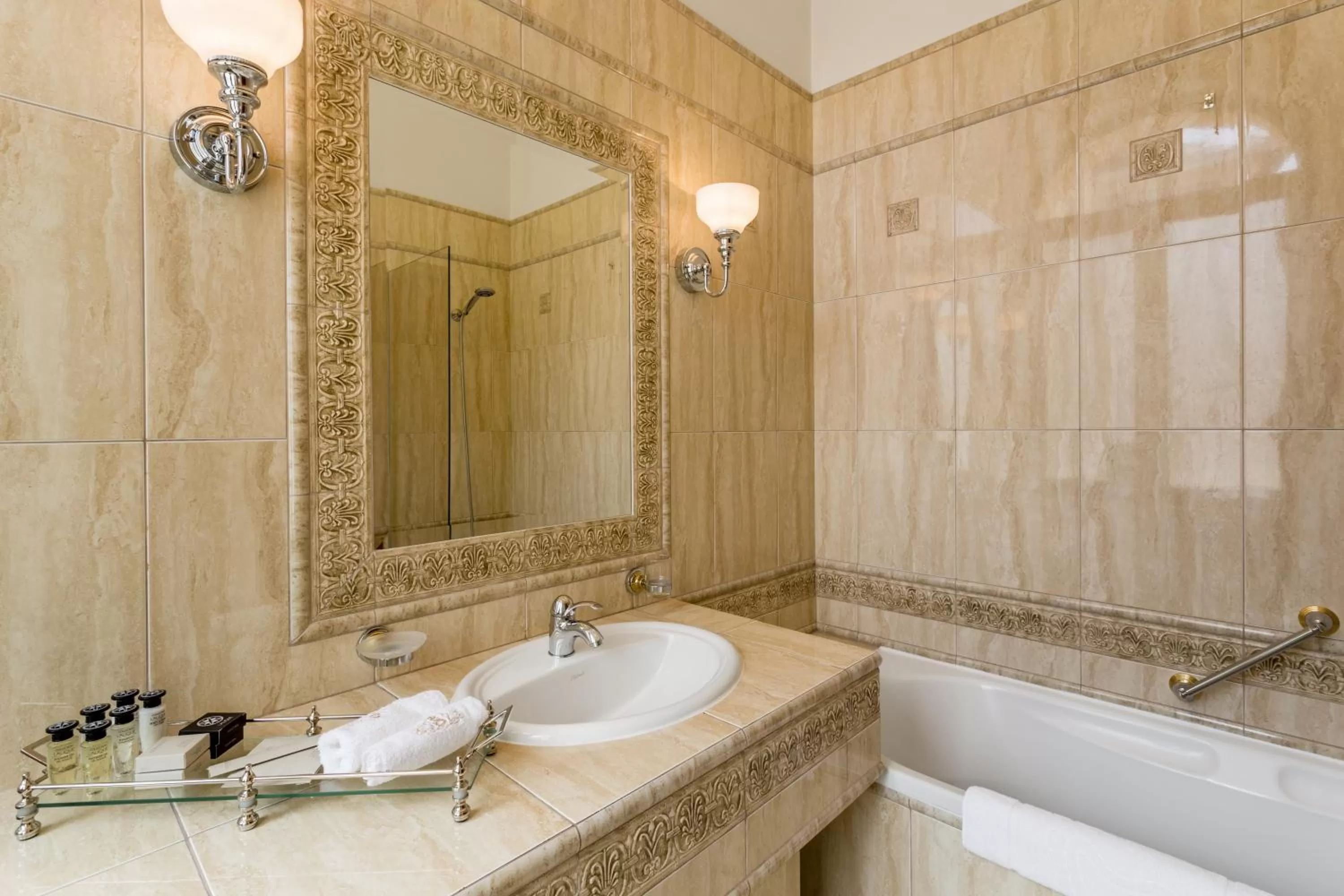 Bathroom in Suter Palace Heritage Boutique Hotel