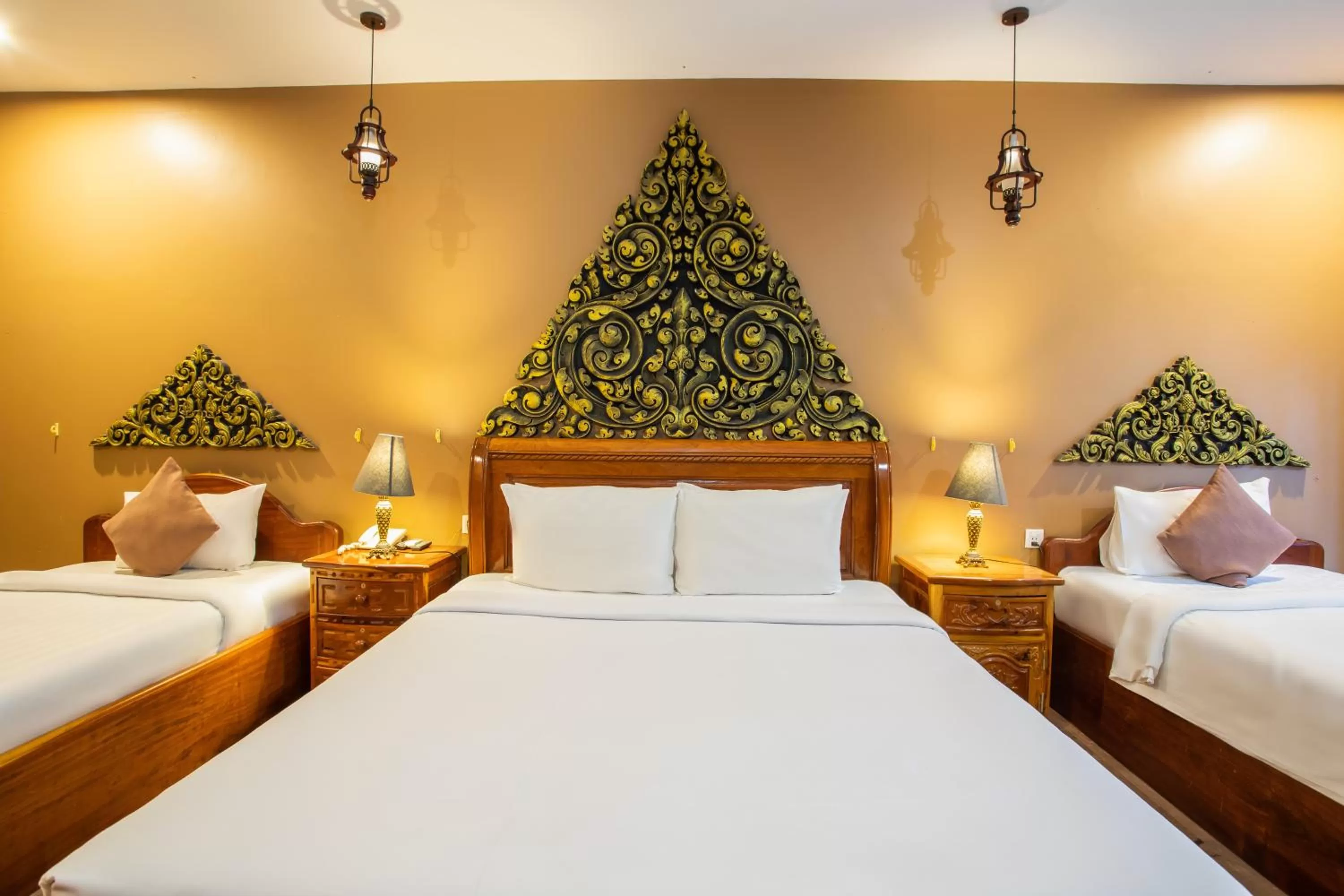 Bed in Indra Porak Residence Hotel