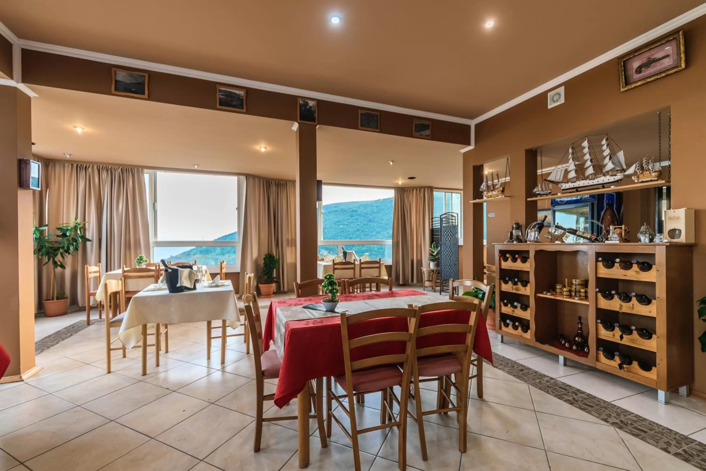 Restaurant/places to eat in " Villa Kruna Lux "