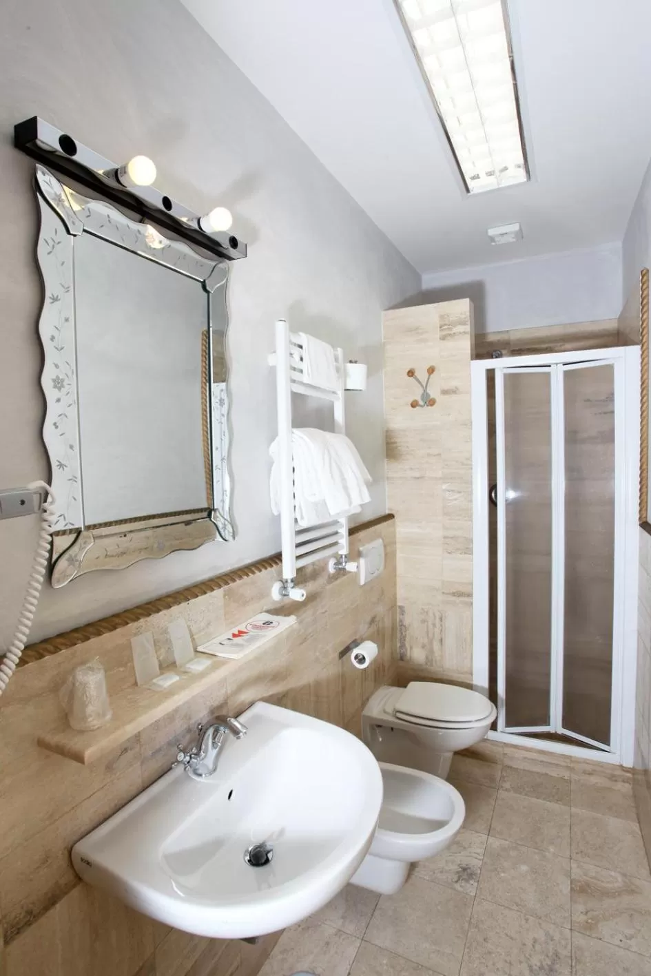 Bathroom in Hotel Nardizzi Americana