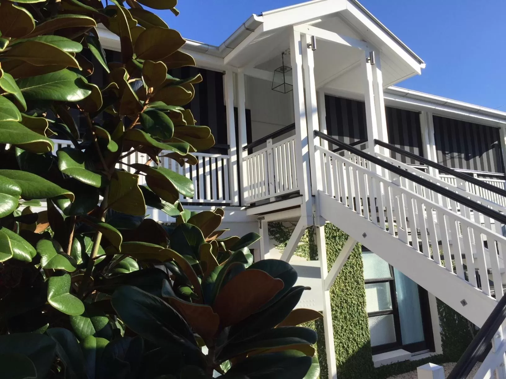 Facade/entrance in Heal House