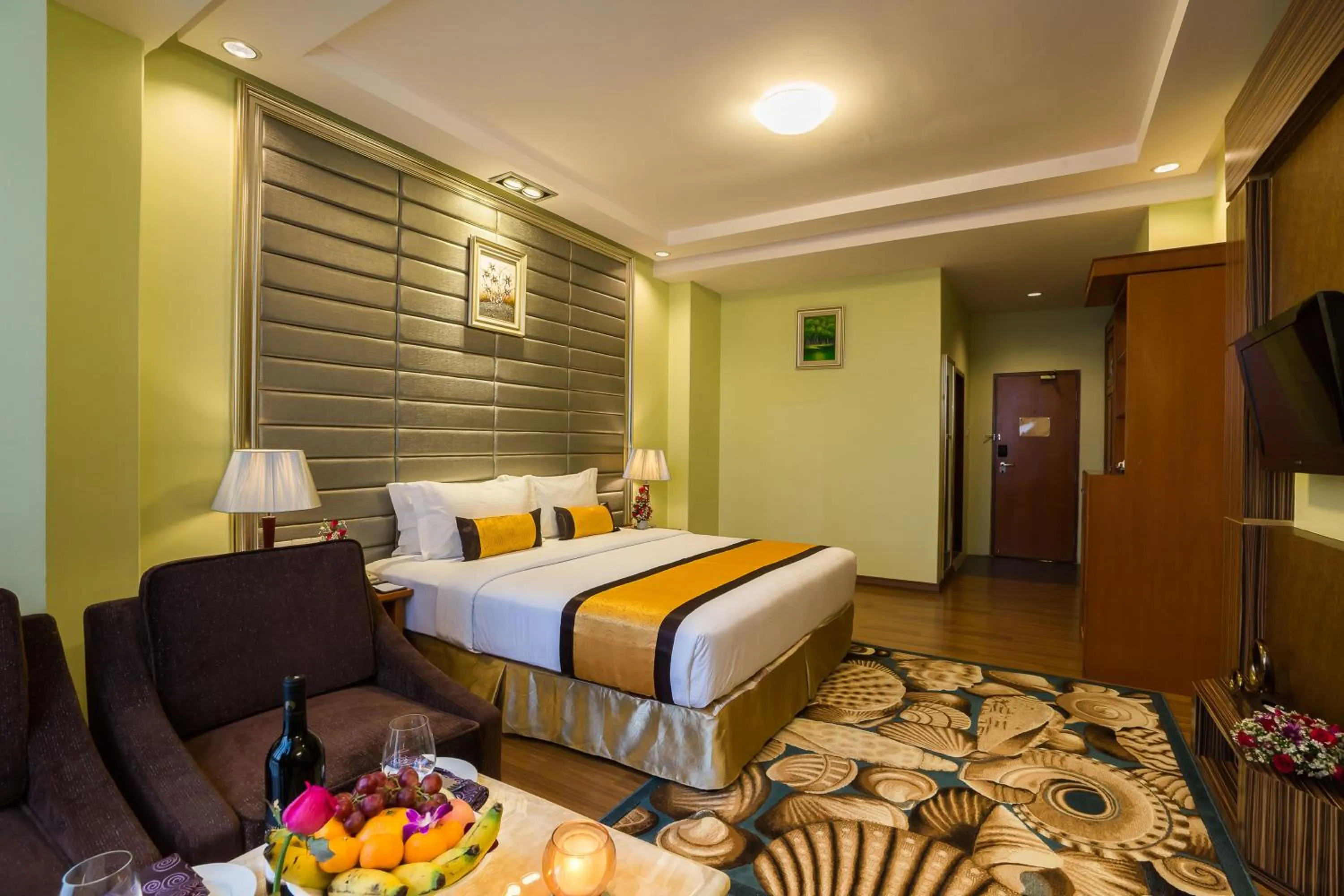 Bedroom in Best Western Green Hill Hotel