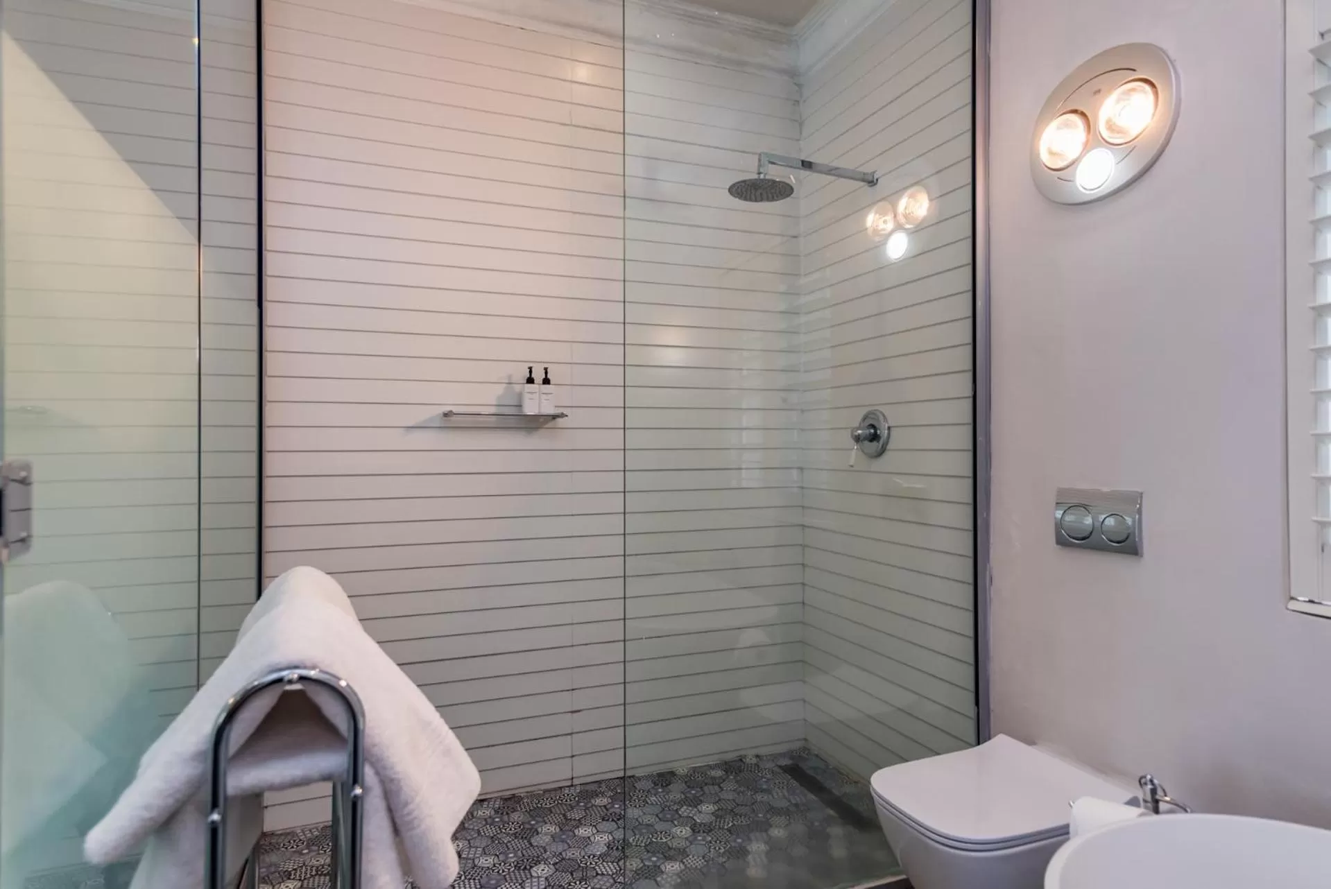 Shower in Clico Boutique Hotel