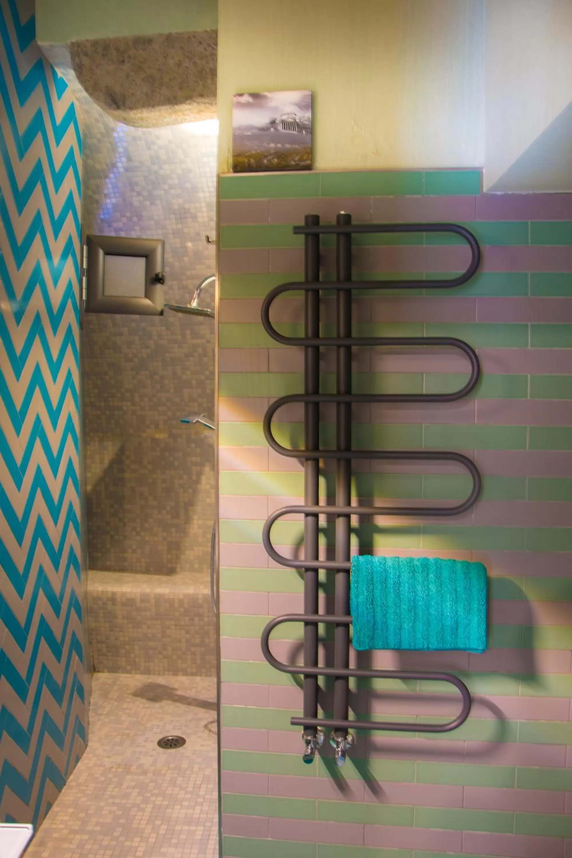 Bathroom in Alma Megaris