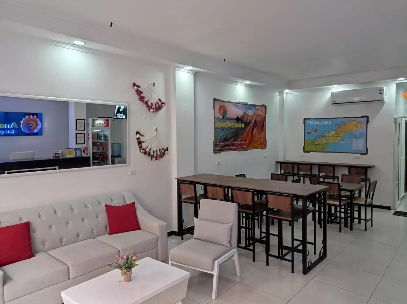 Lounge/Bar in ANAJIRAWAA HOTEL