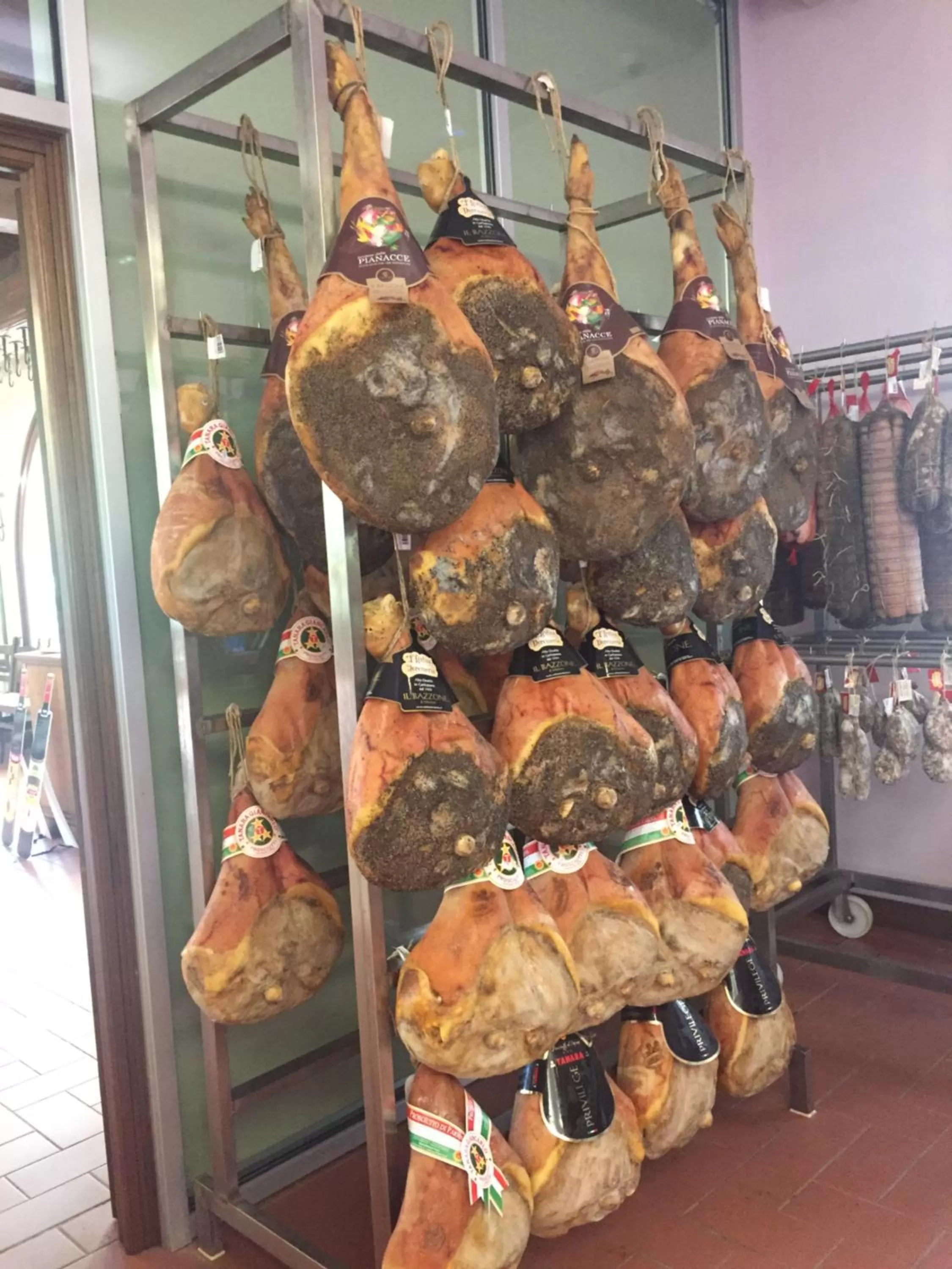 Restaurant/places to eat in Antica Locanda San Leonardo 1554