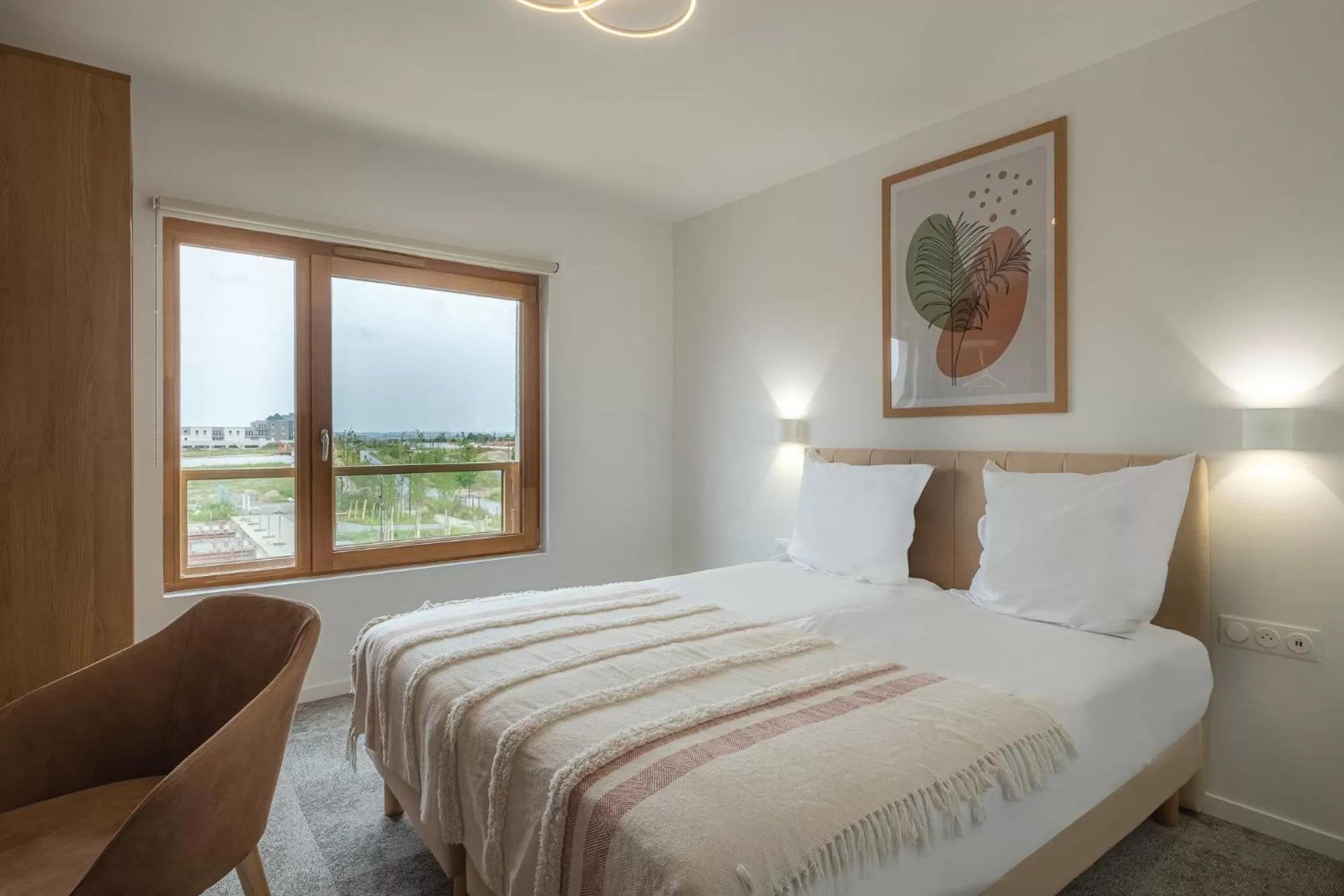 Bed in Hôtel Amiens Sud