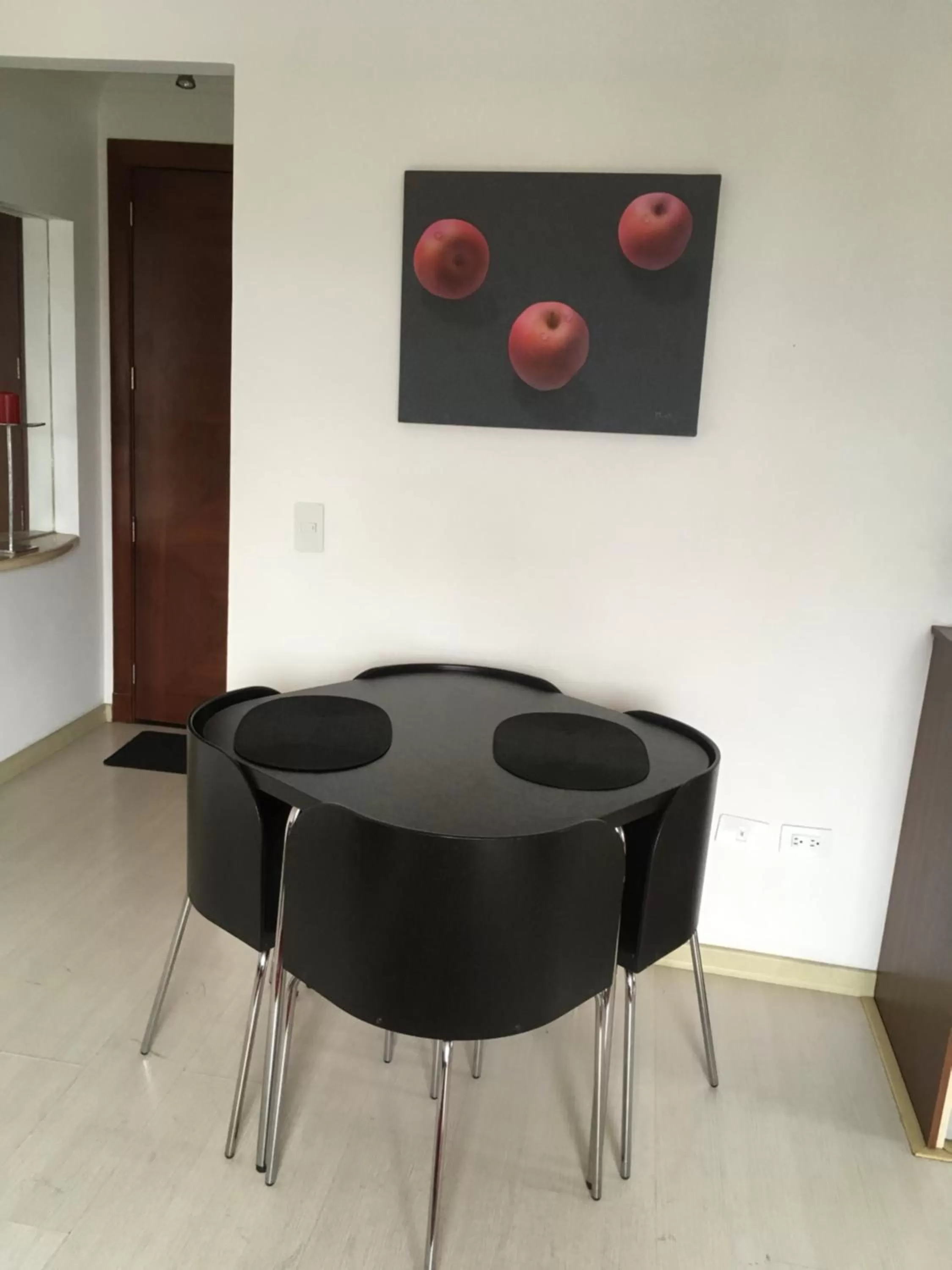Dining Area in Suites Parque Real