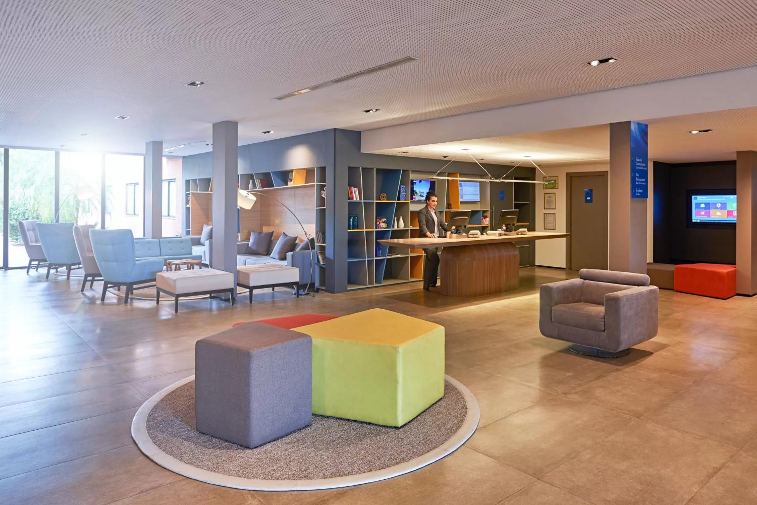 Lobby or reception in Novotel Campo Grande