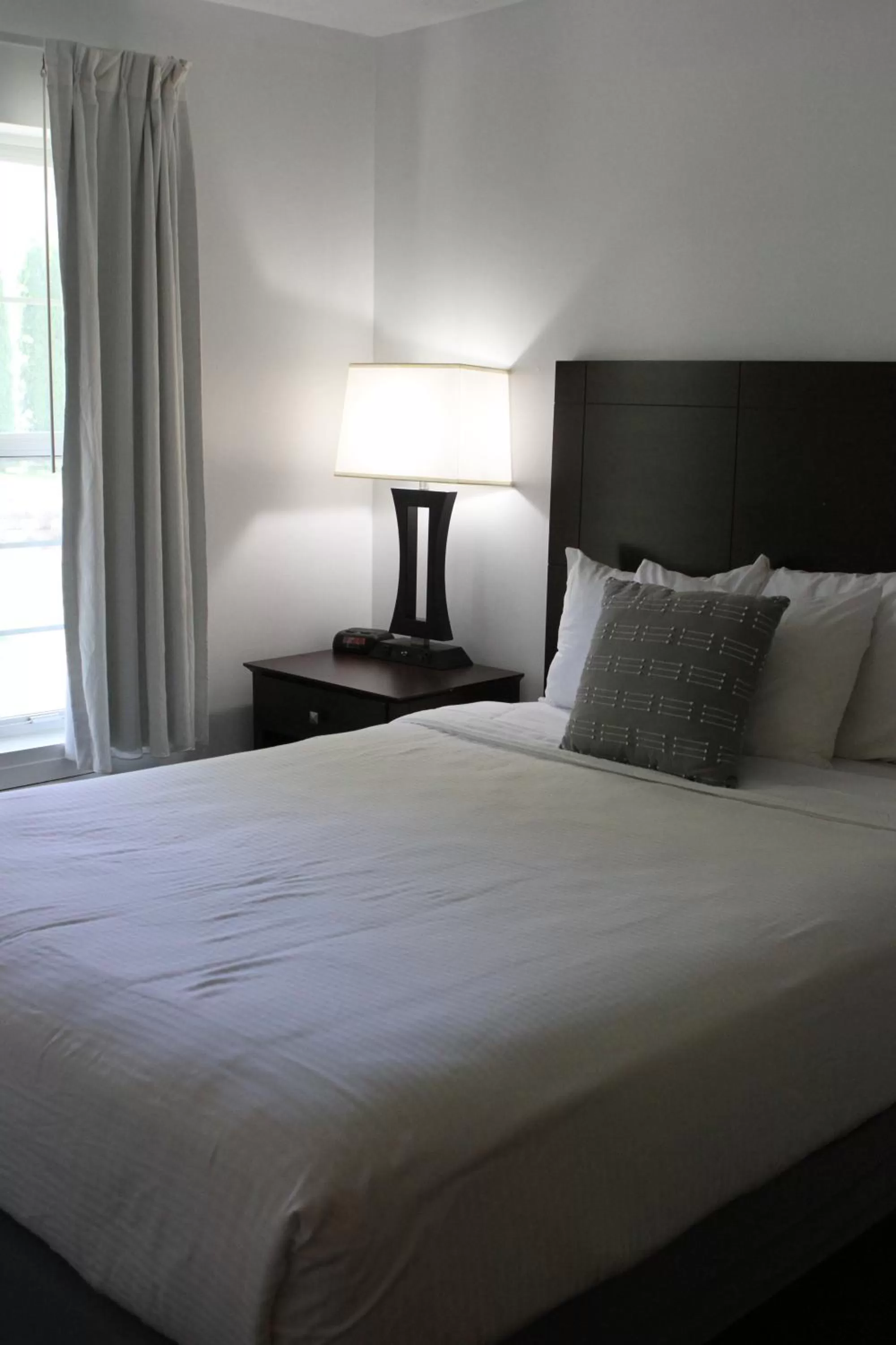 Bedroom, Bed in Bay Lodging Resort