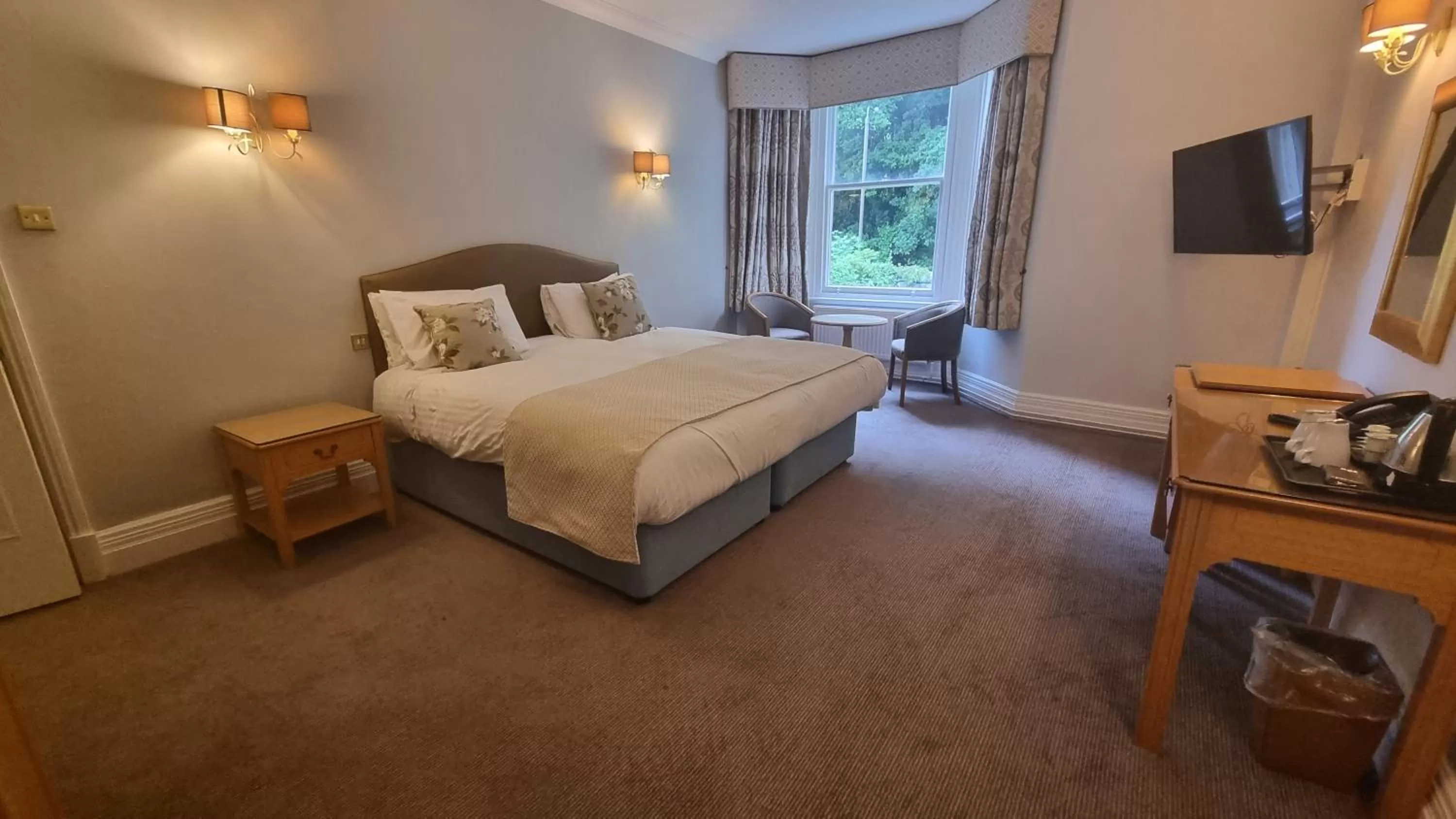 Bed in Makeney Hall Hotel