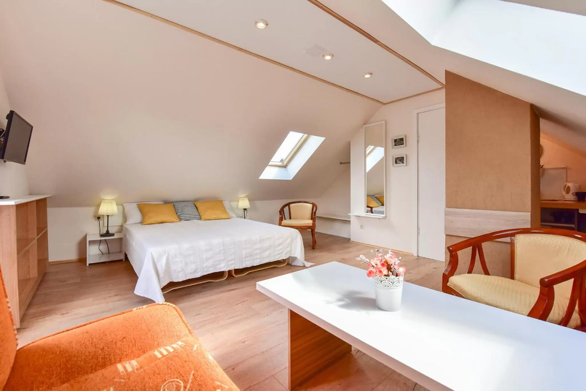 Photo of the whole room in "Trakaitis" nameliai