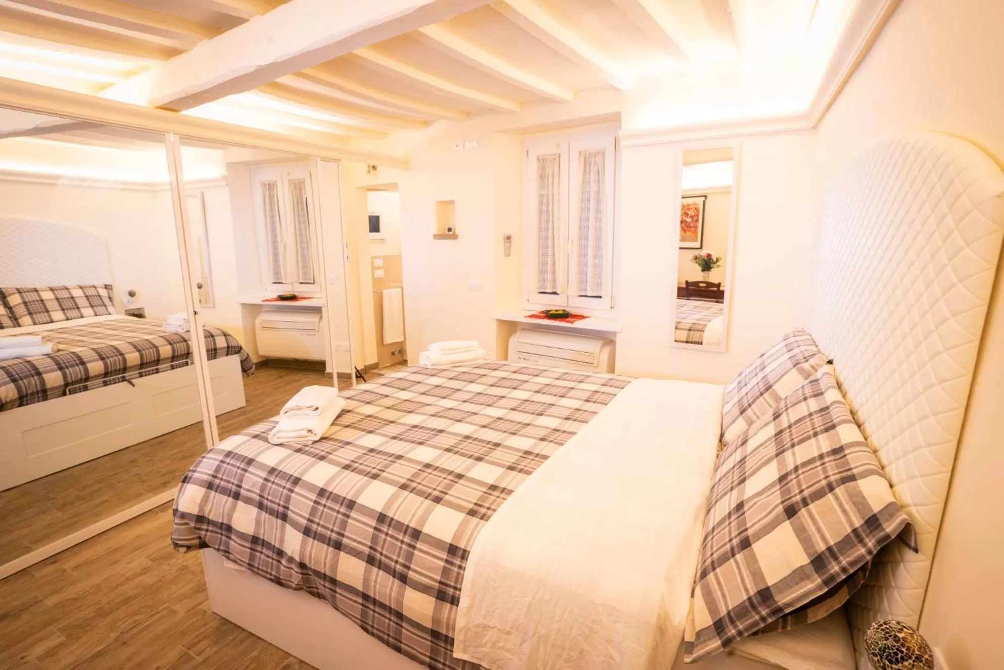 Bed in GB apartments