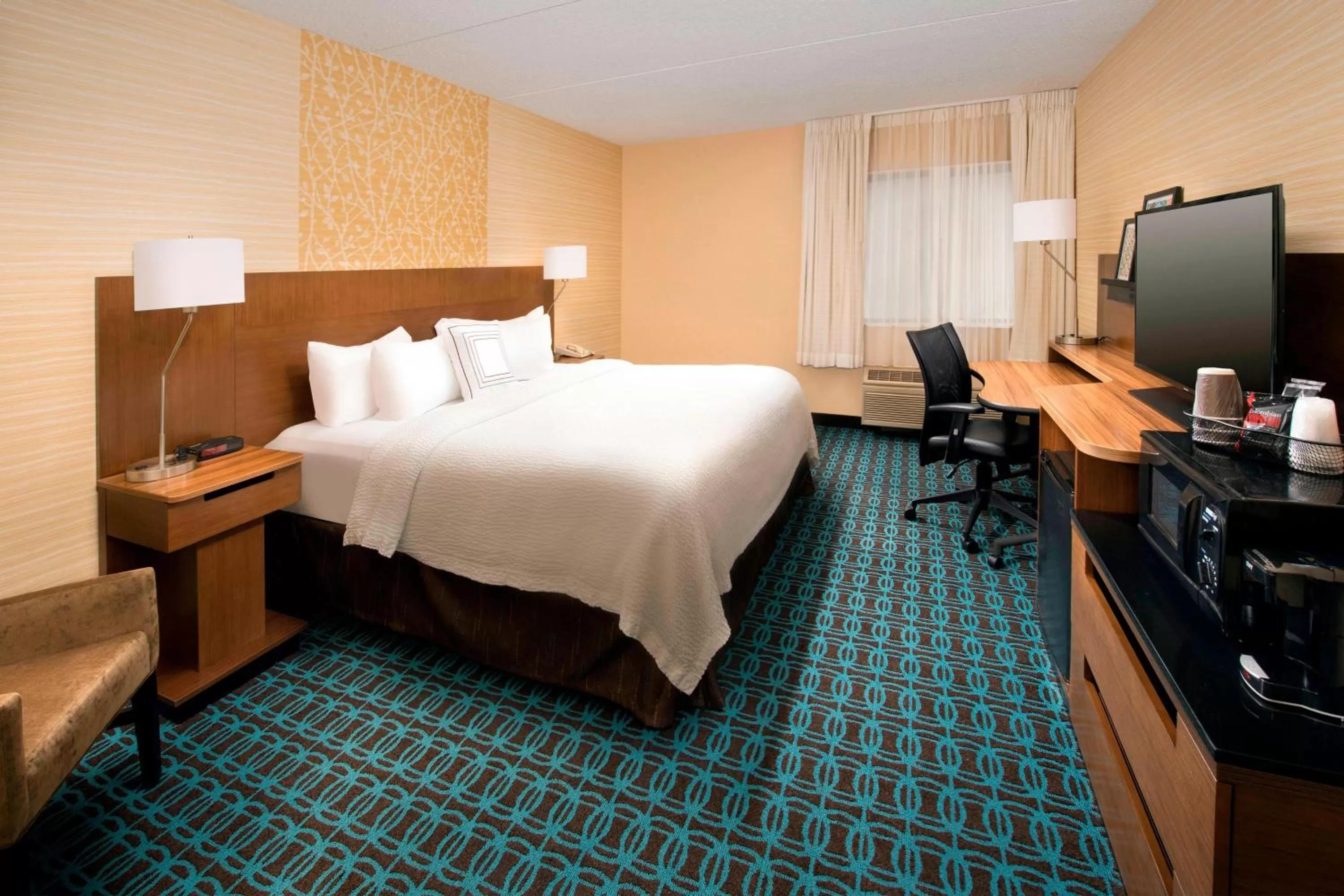 King Room - Hearing Accessible in Fairfield Inn & Suites by Marriott Albany East Greenbush