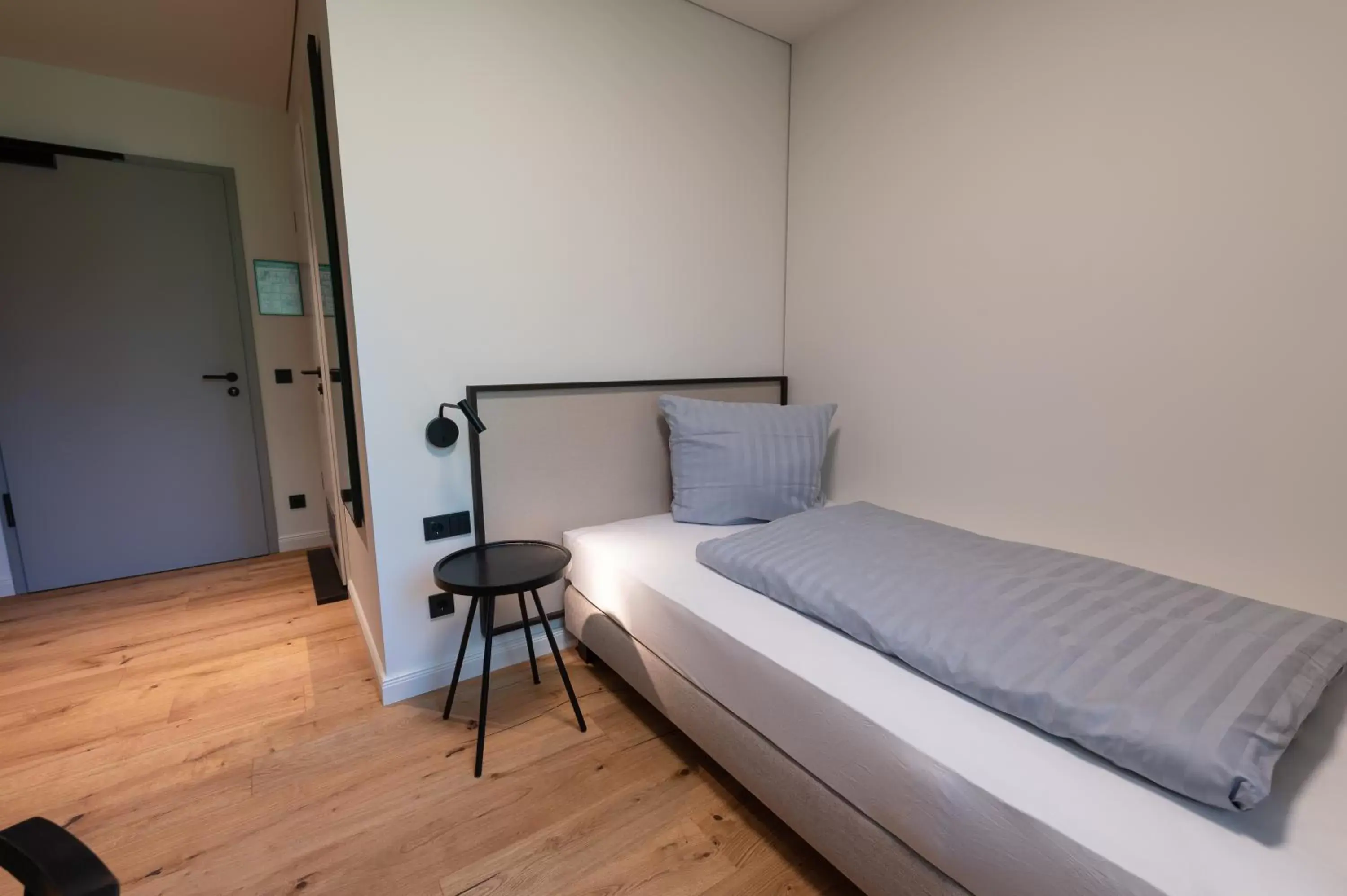 Single Room with Bathroom - single occupancy - ventilated, closed windows in LANDHOTEL ALTE ZOLLSTATION- Historical Building Single Room with Bathroom - single occupancy - ventilated, closed windows in LANDHOTEL ALTE ZOLLSTATION- Historical Building