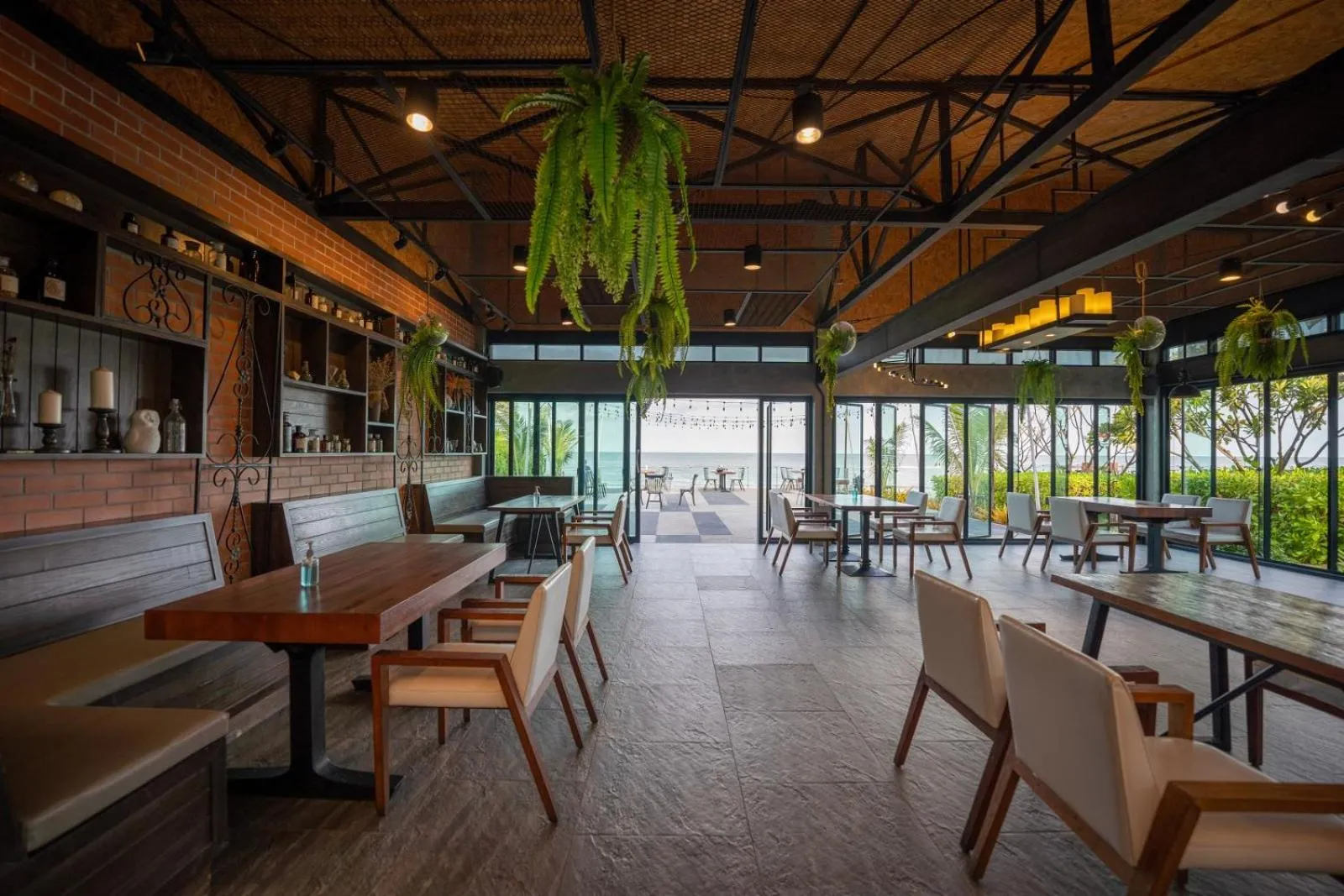 Restaurant/places to eat in Coral Tree Villa Huahin