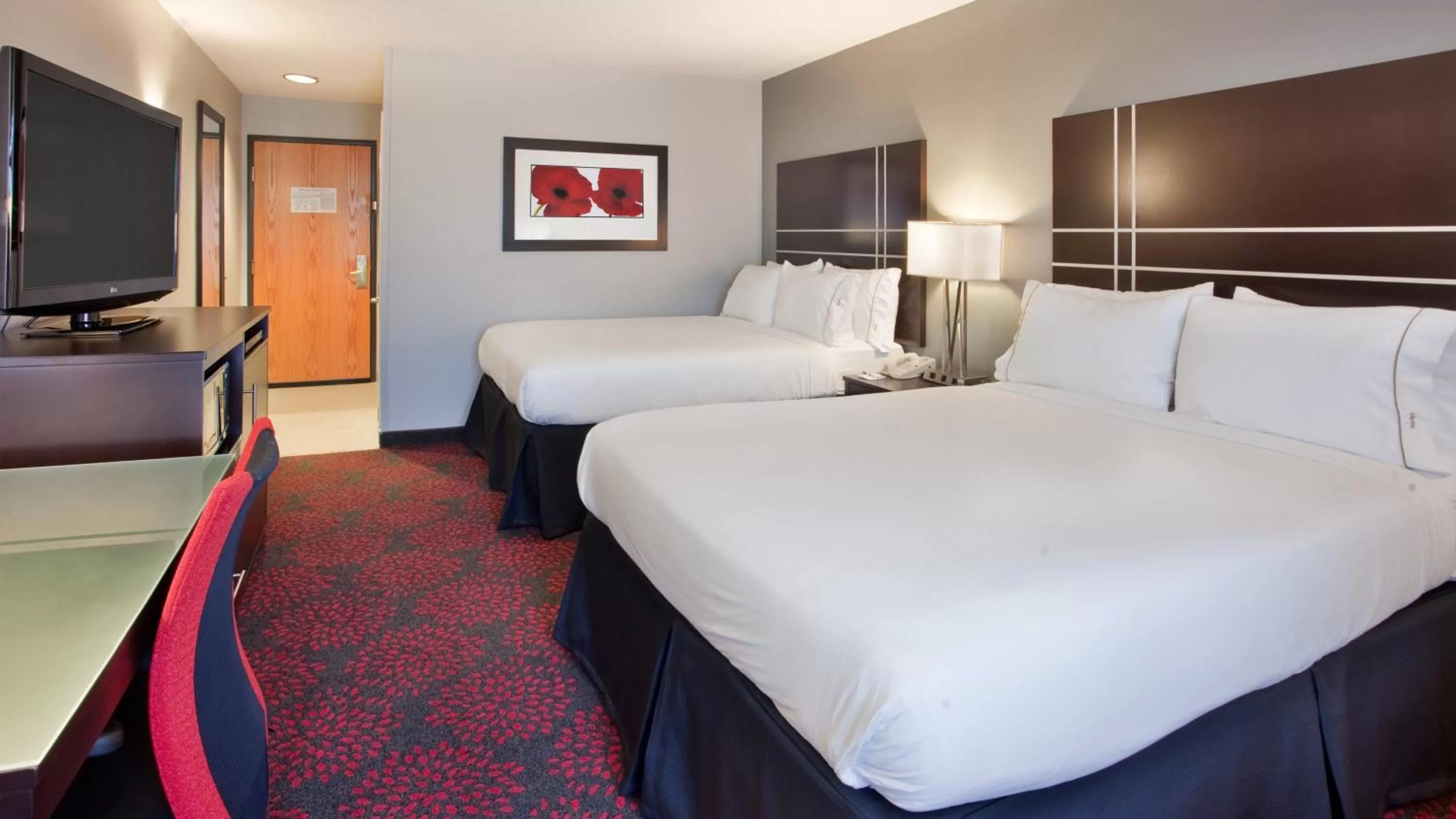 Queen Room with Two Queen Beds - Non-Smoking in Holiday Inn Express Fremont, an IHG Hotel