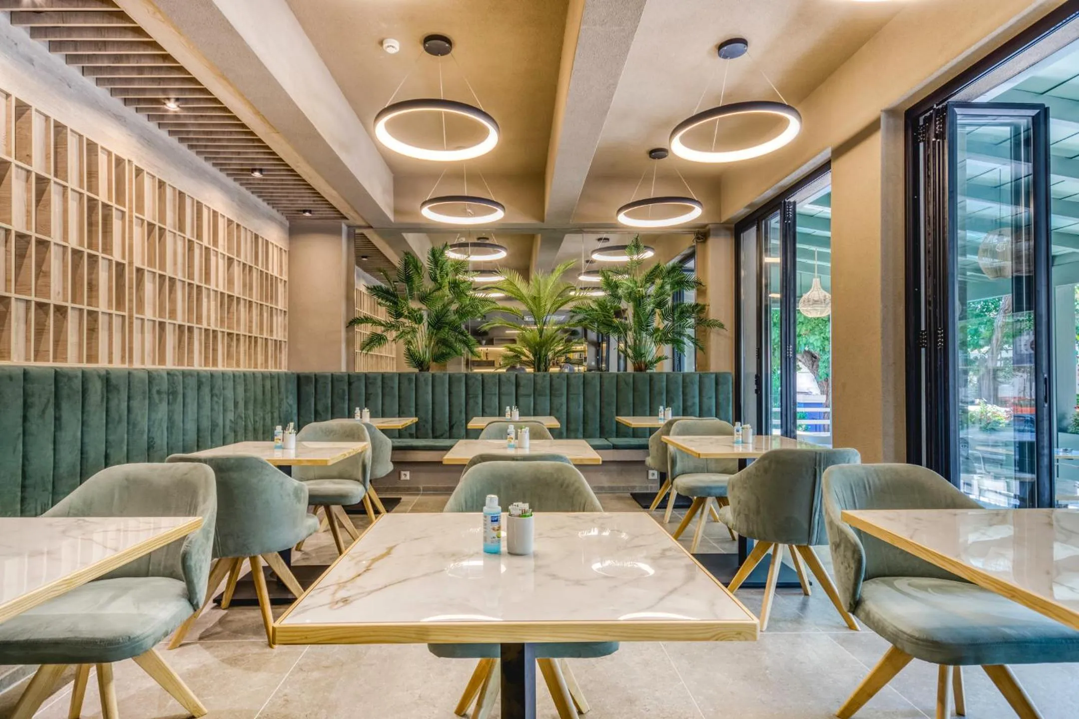 Restaurant/places to eat in Astron Hotel Rhodes