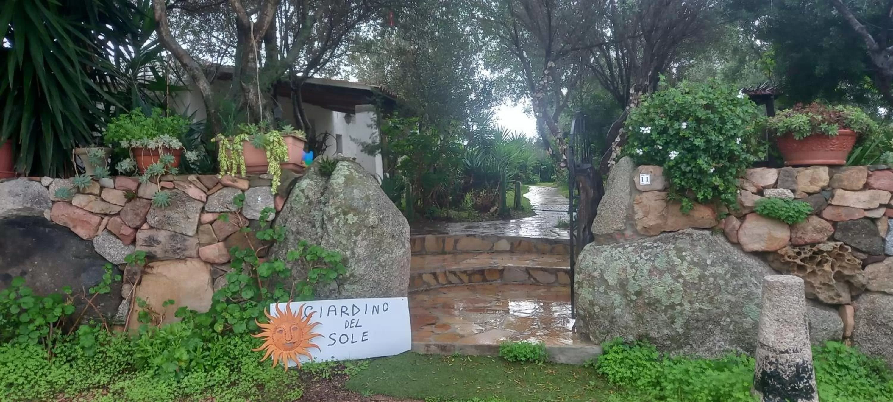 Property building in GIARDINO DEL SOLE