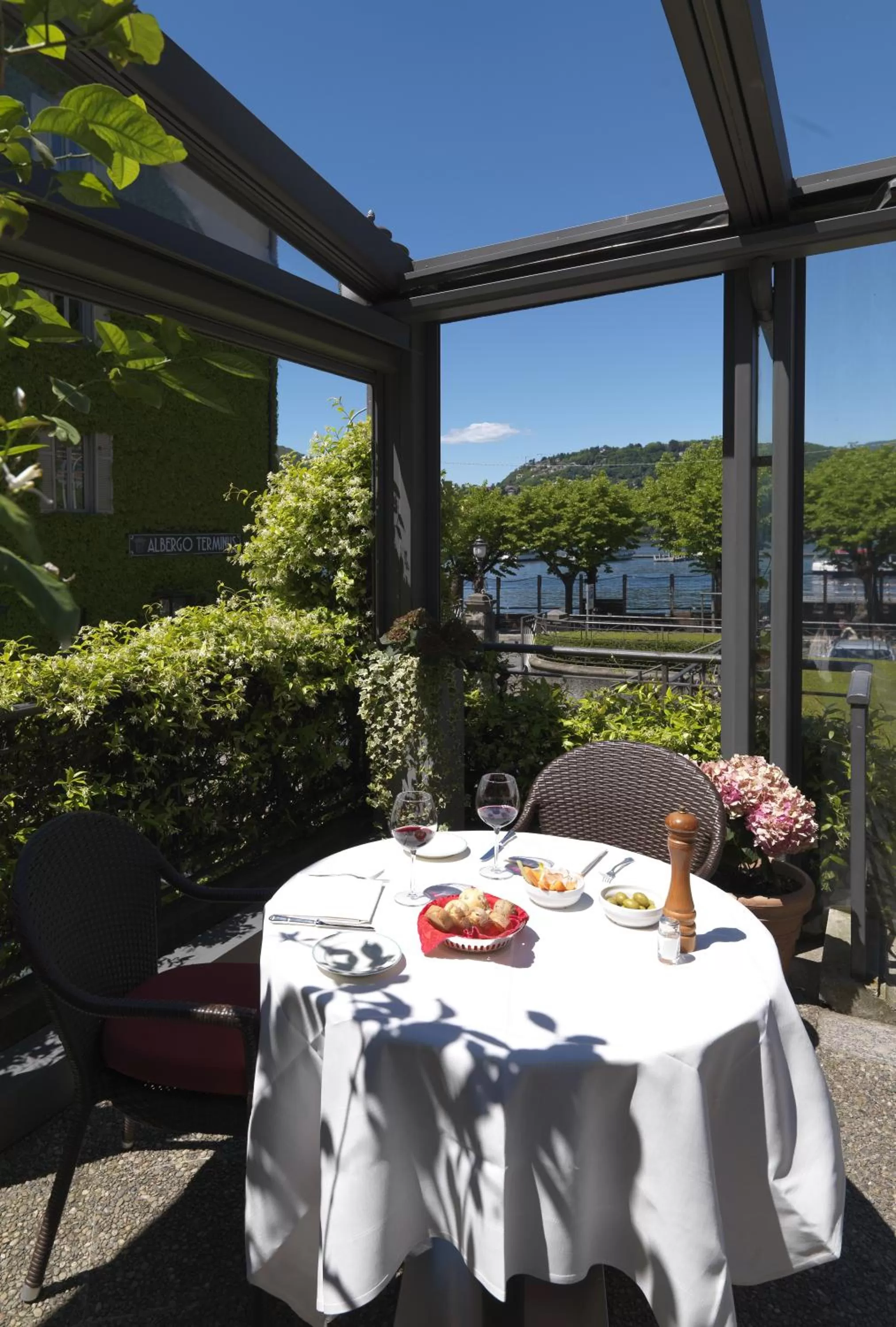 Restaurant/places to eat in Albergo Terminus