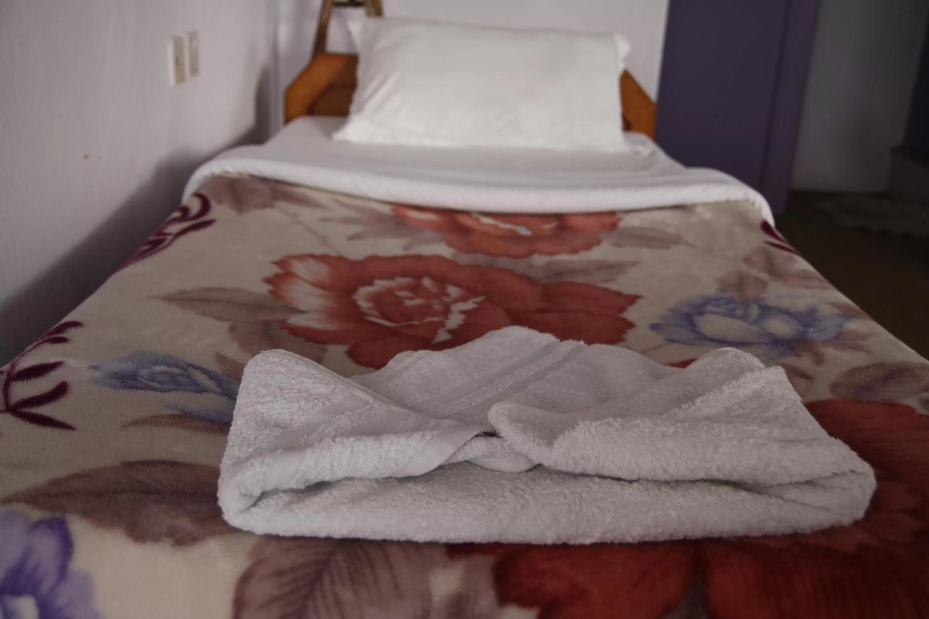 Property building, Bed in Hotel Harmony