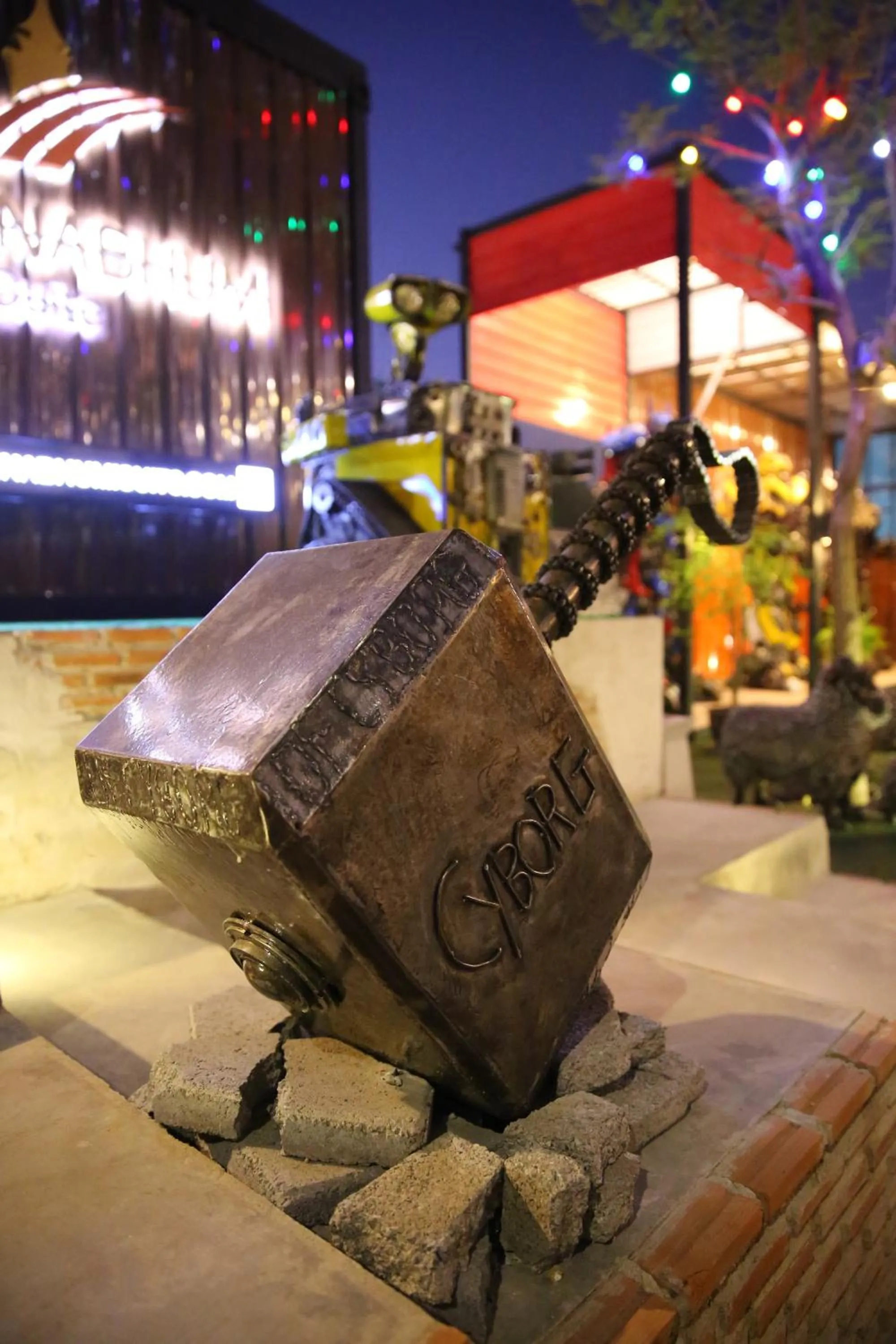 Decorative detail in Suvarnabhumi Suite Hotel