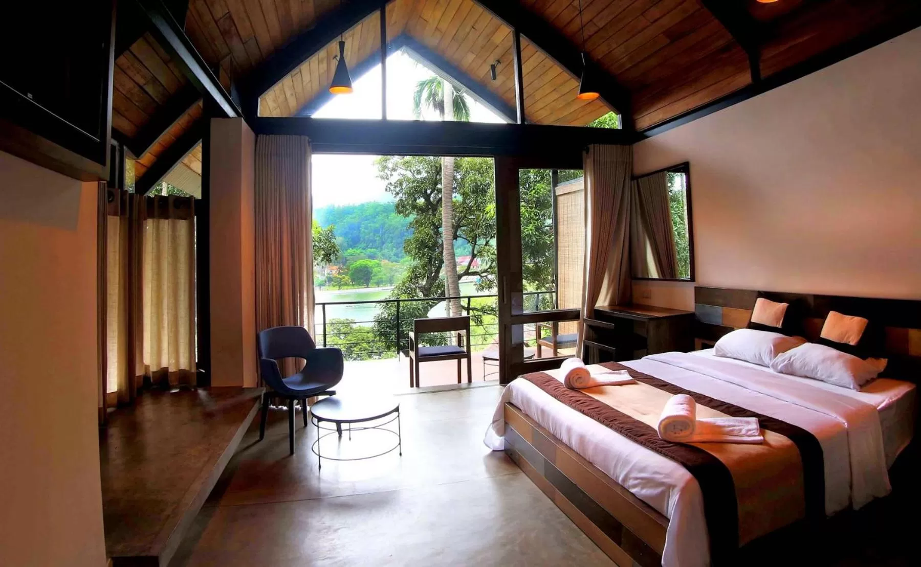 Photo of the whole room, Bed in SWP Eco Lodge, Kandy